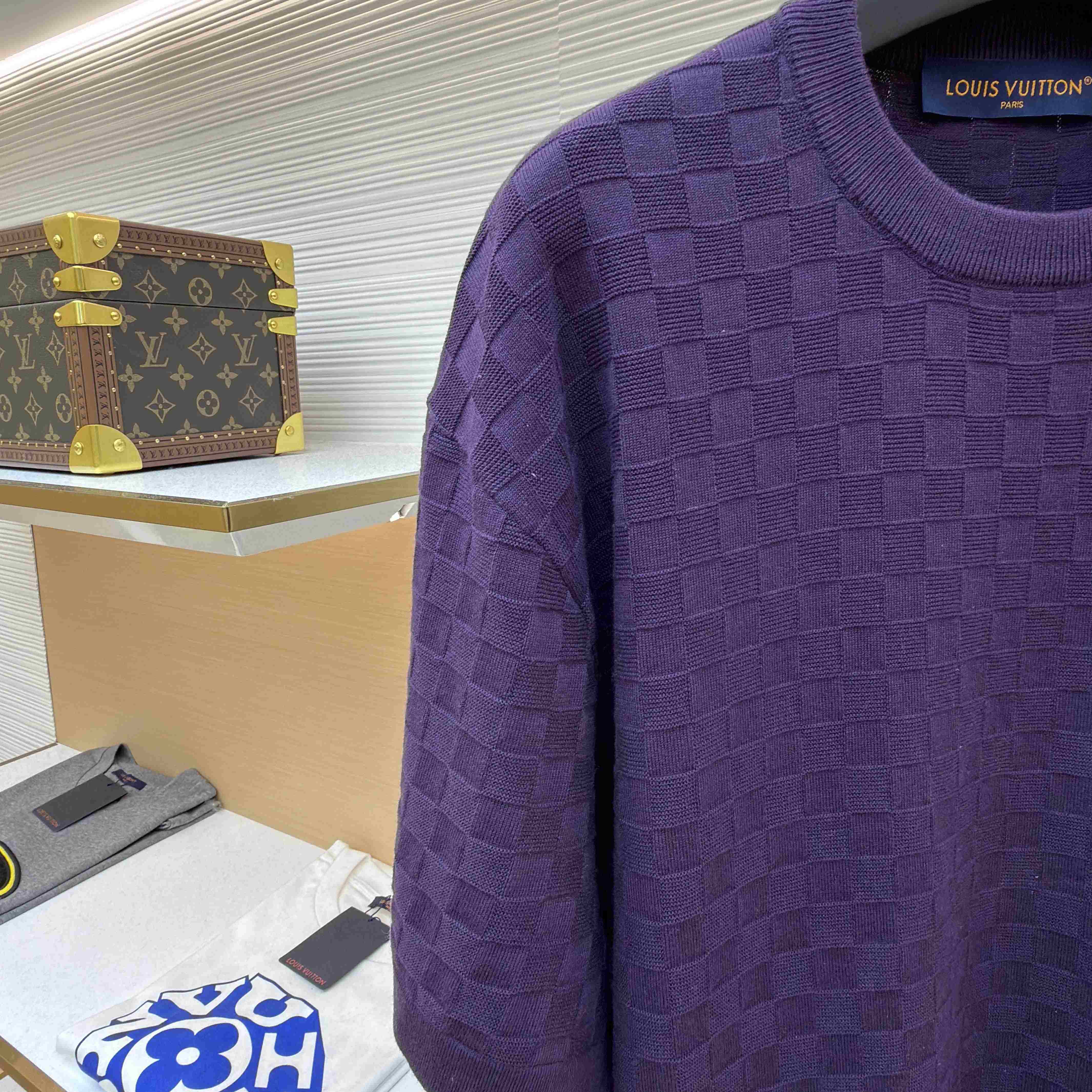 Louis Vuitton Damier Jacquard Short-Sleeved Crewneck    1AJTVL - DesignerGu