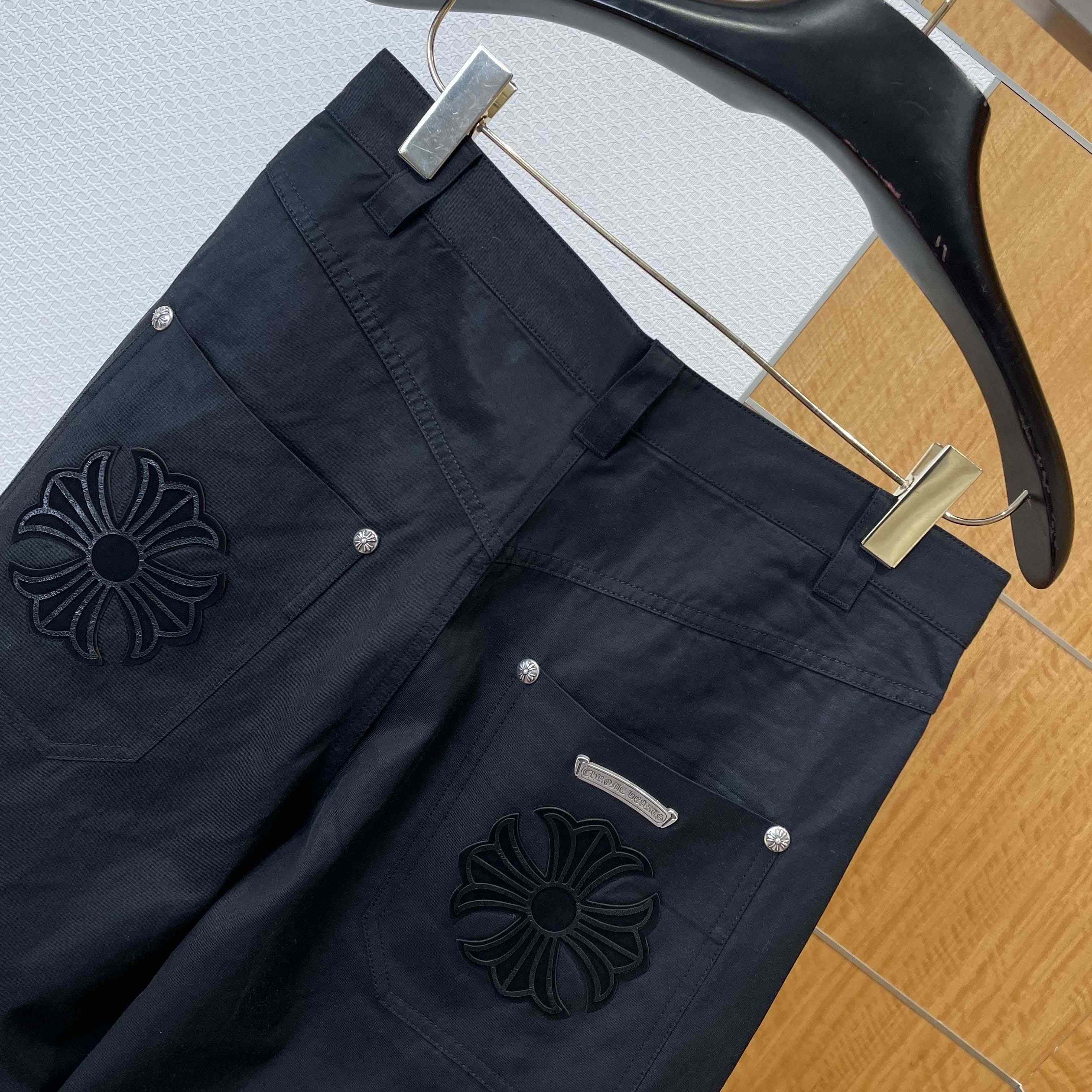 Chrome Heart Wide-leg Jeans - DesignerGu