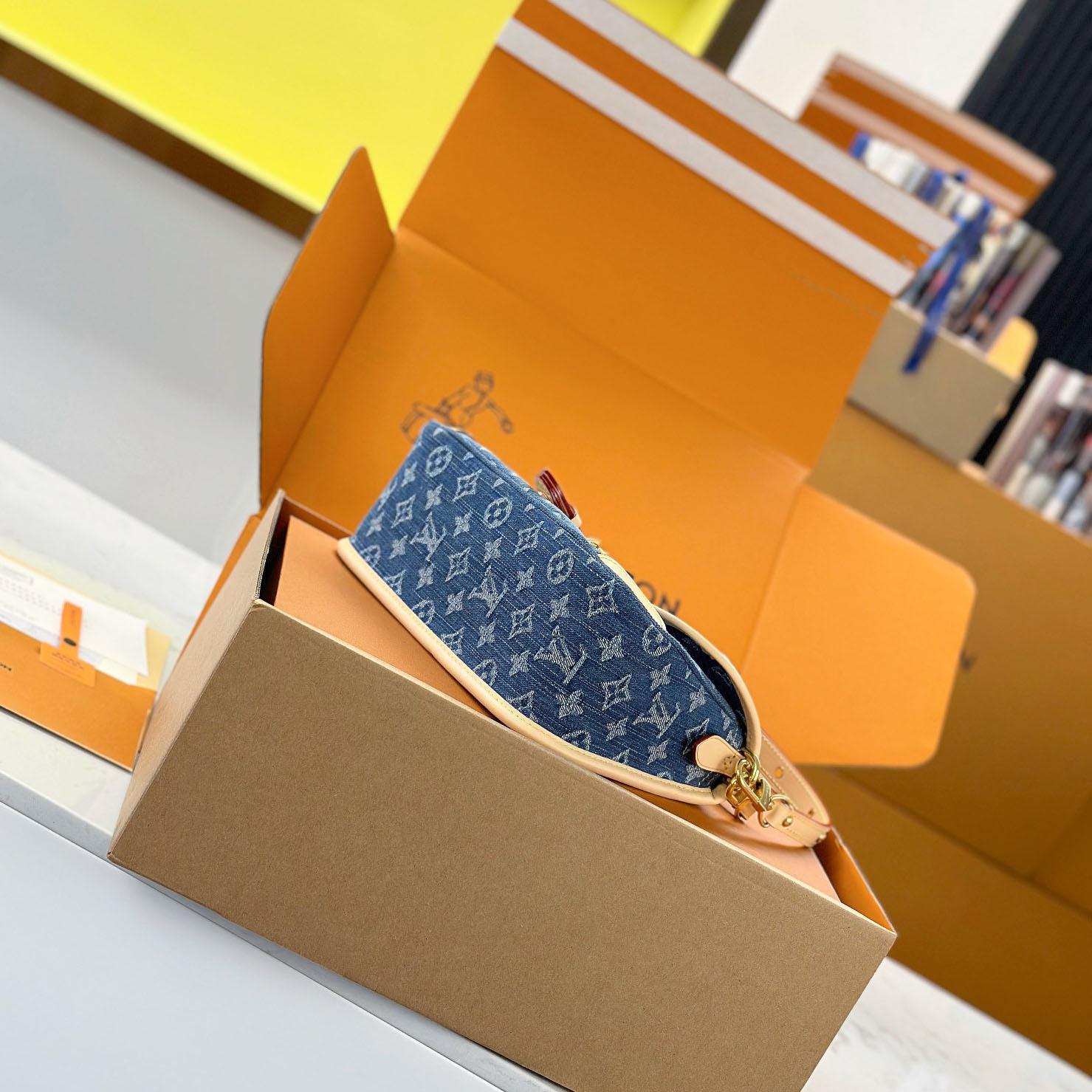 Louis Vuitton Diane M13070 - DesignerGu