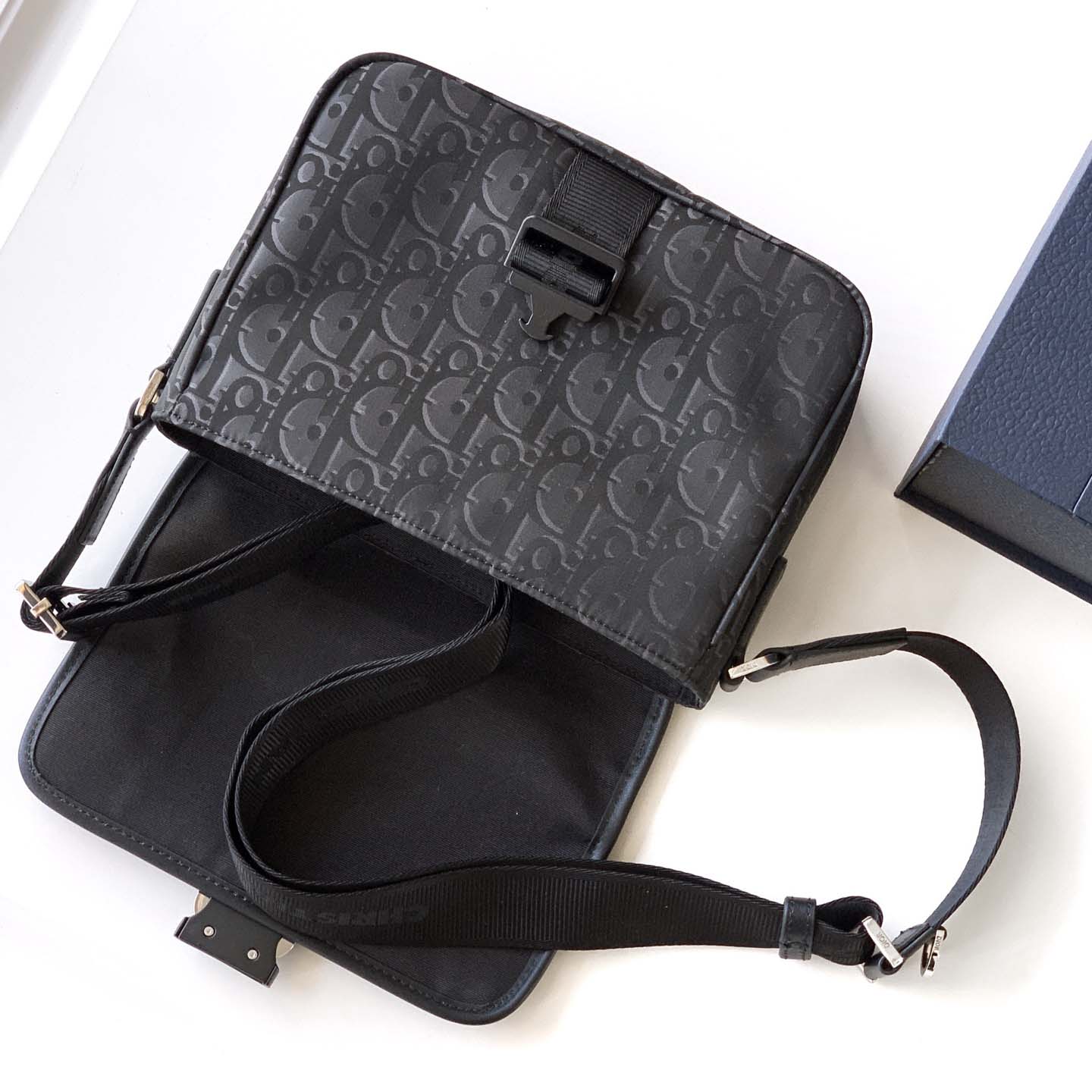 Dior Trek Messenger Bag - DesignerGu