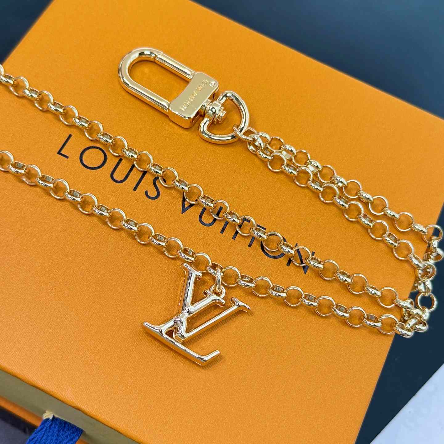 Louis Vuitton LV x TM Cerise Bag Chain S00   M02598 - DesignerGu