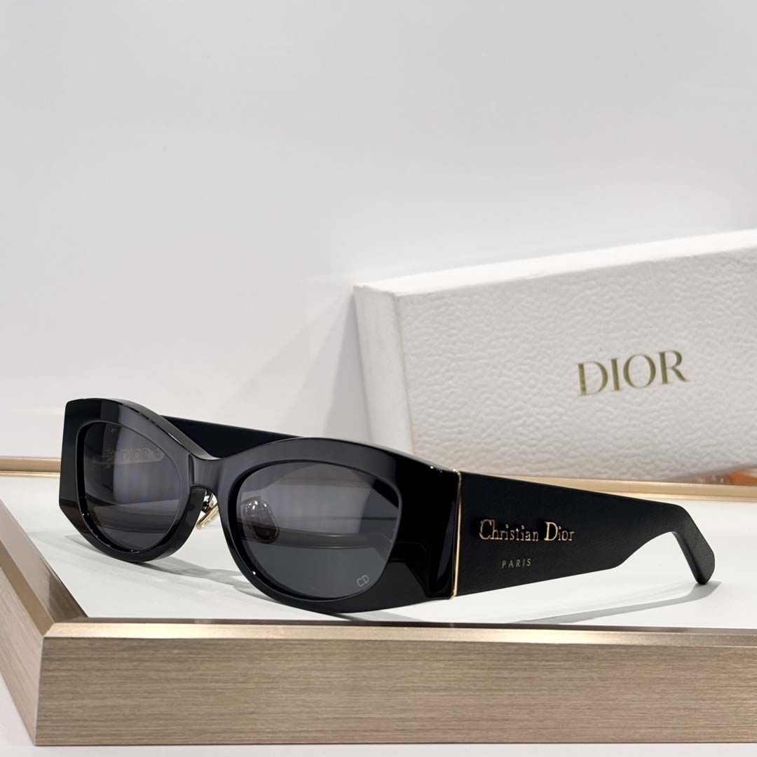 Dior DiorOmbre S1F - DesignerGu