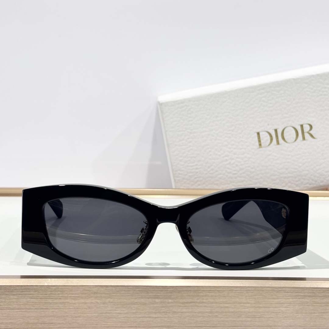 Dior DiorOmbre S1F - DesignerGu