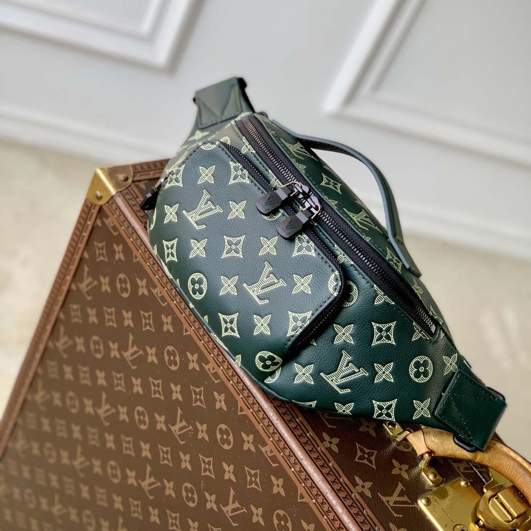 Louis Vuitton Rush Bumbag Monogram Shadow   M27153 - DesignerGu
