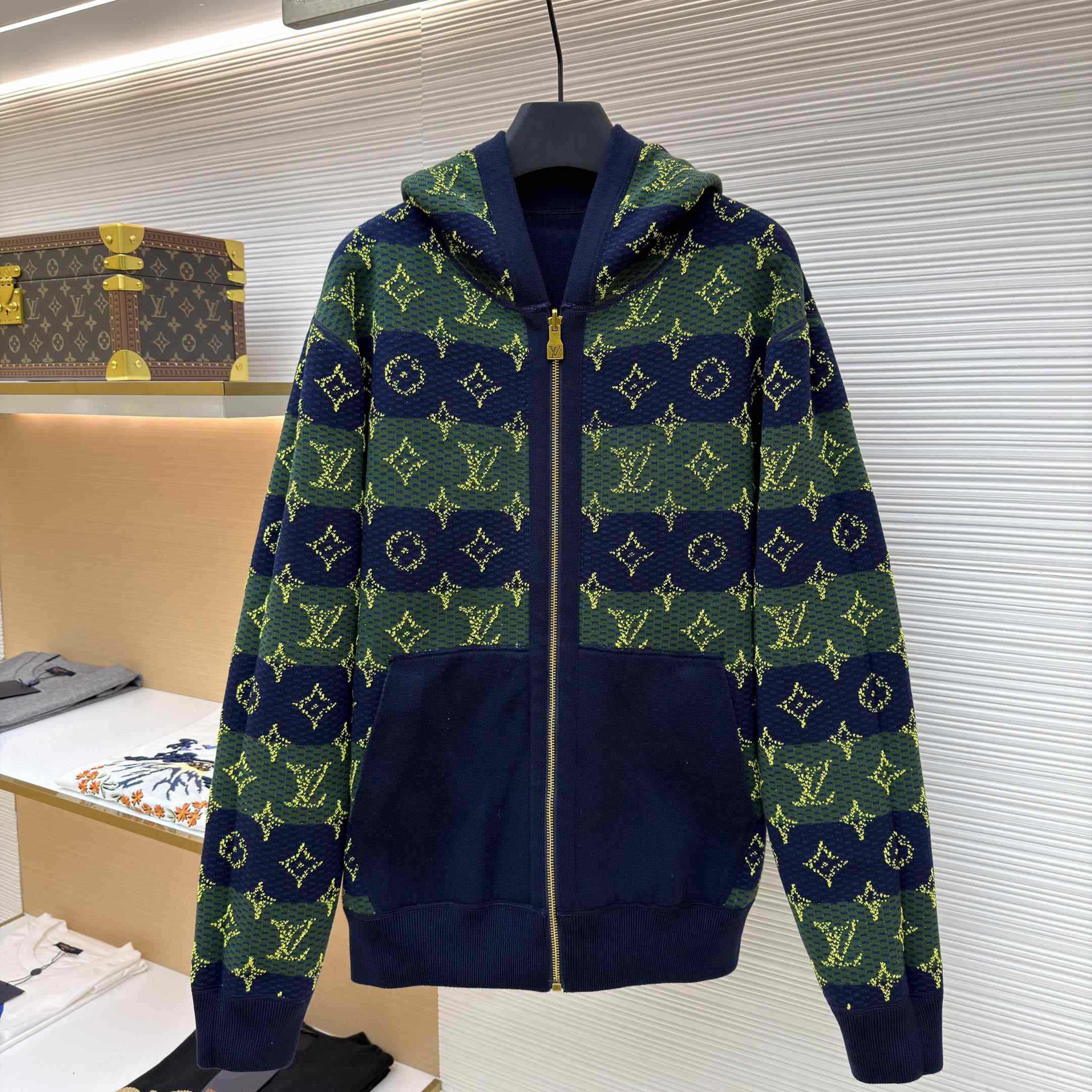 Louis Vuitton Monogram Double Face Reversible Hoodie 1AIJZ9 - DesignerGu