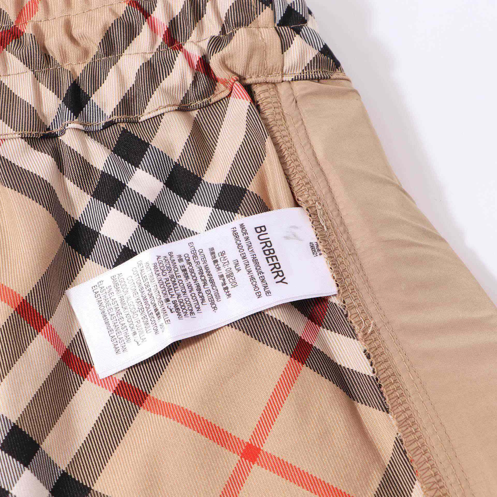 Burberry Check-print Short - DesignerGu