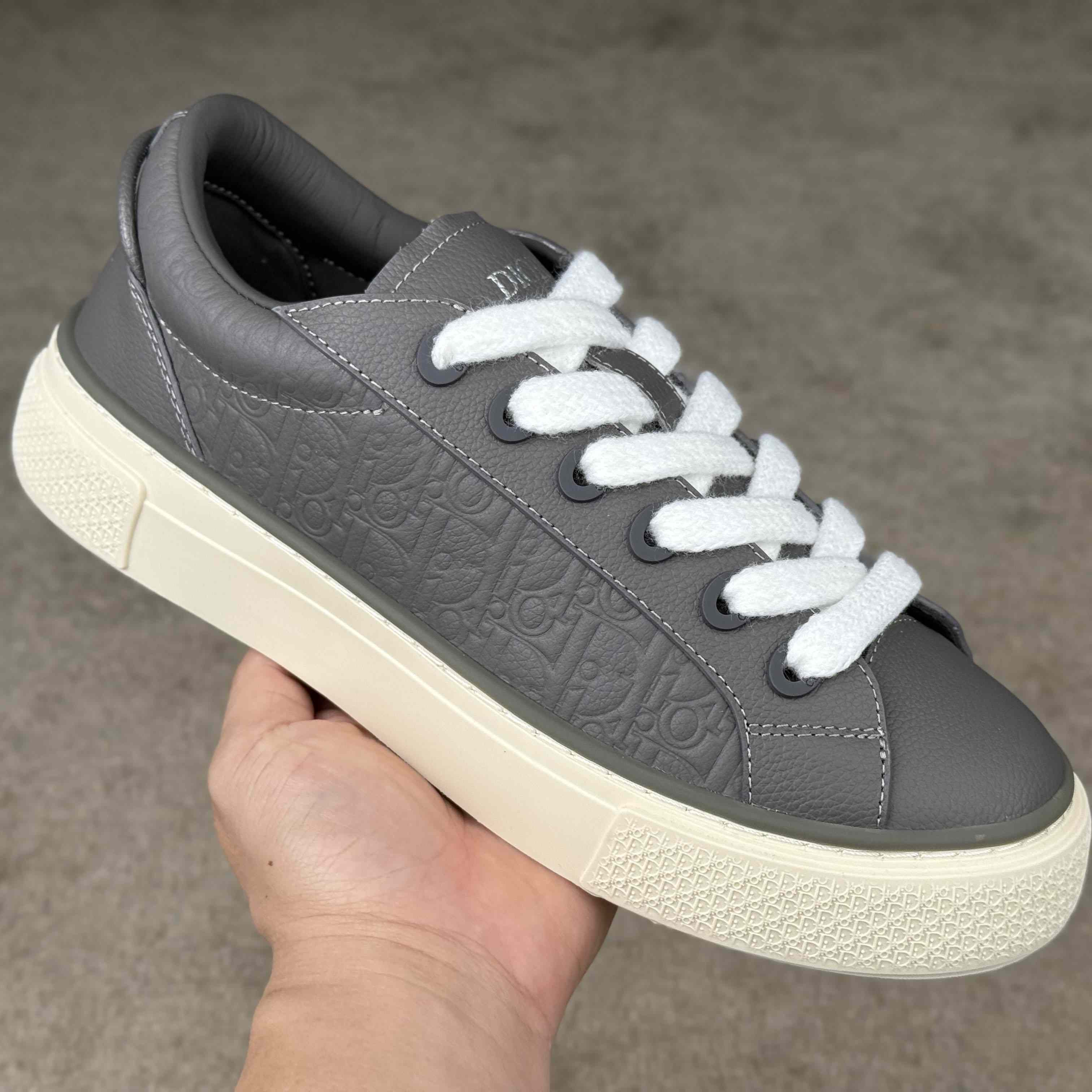 Dior B33 Spin Sneaker  - DesignerGu