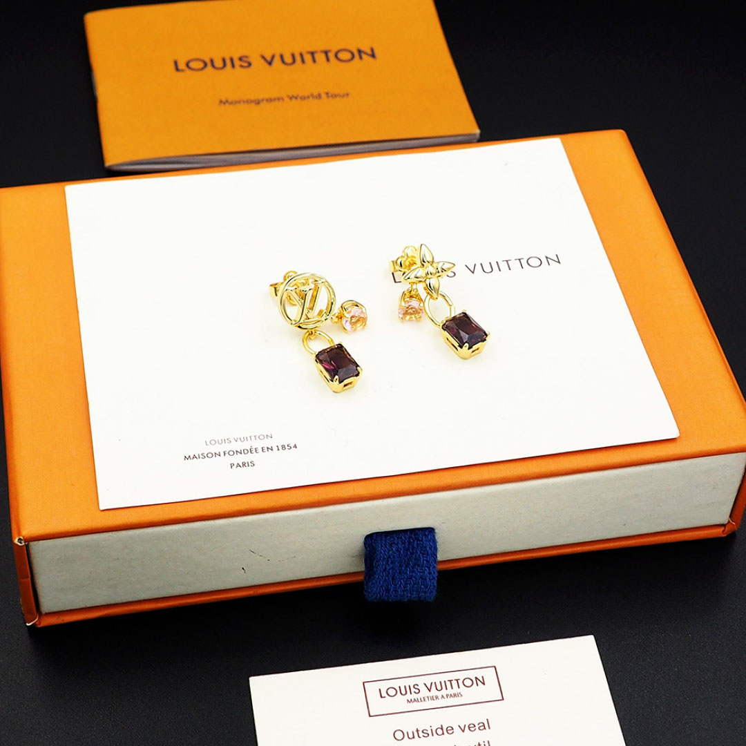 Louis Vuitton Circle Heirloom Earrings - DesignerGu