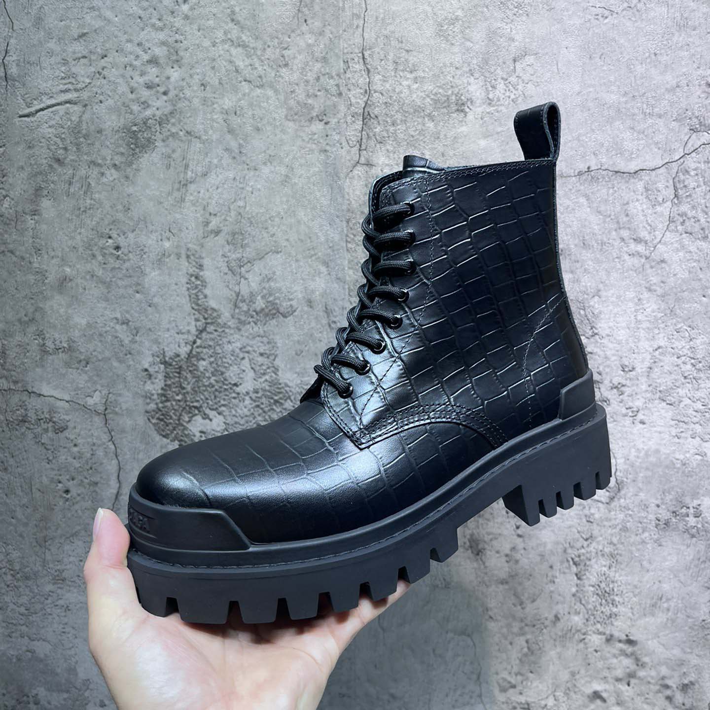 Balenciaga Strike 20mm Lace-up Boot - DesignerGu