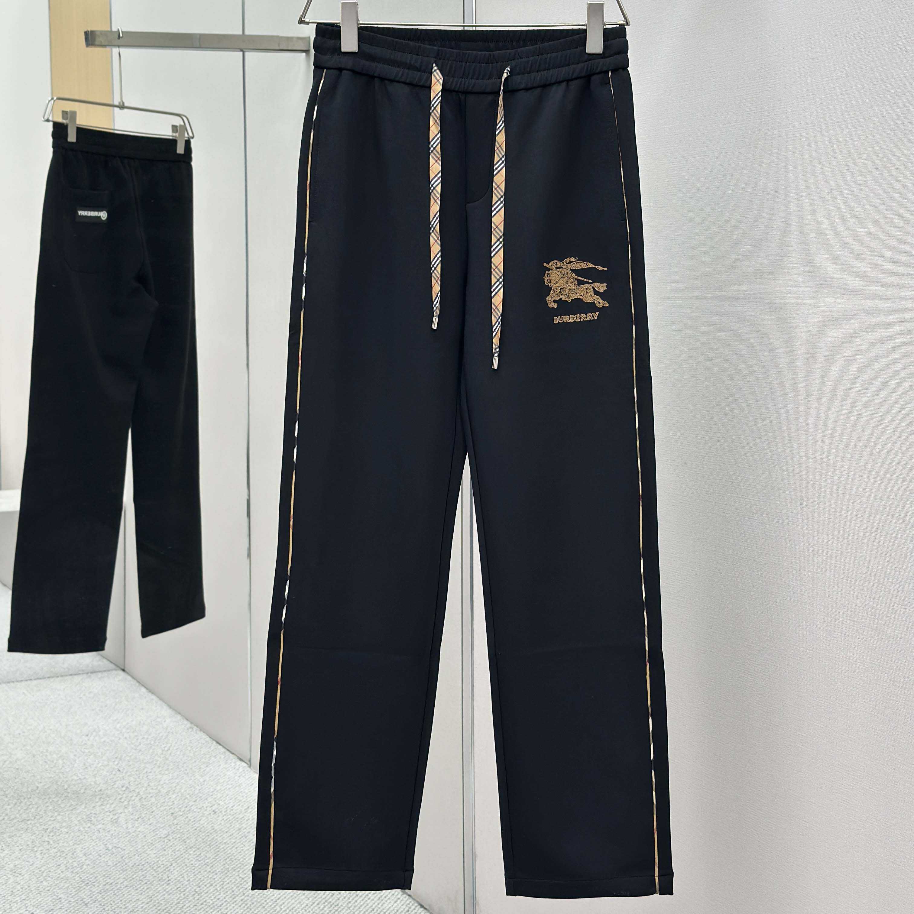 Burberry Trousers In Cotton  - DesignerGu