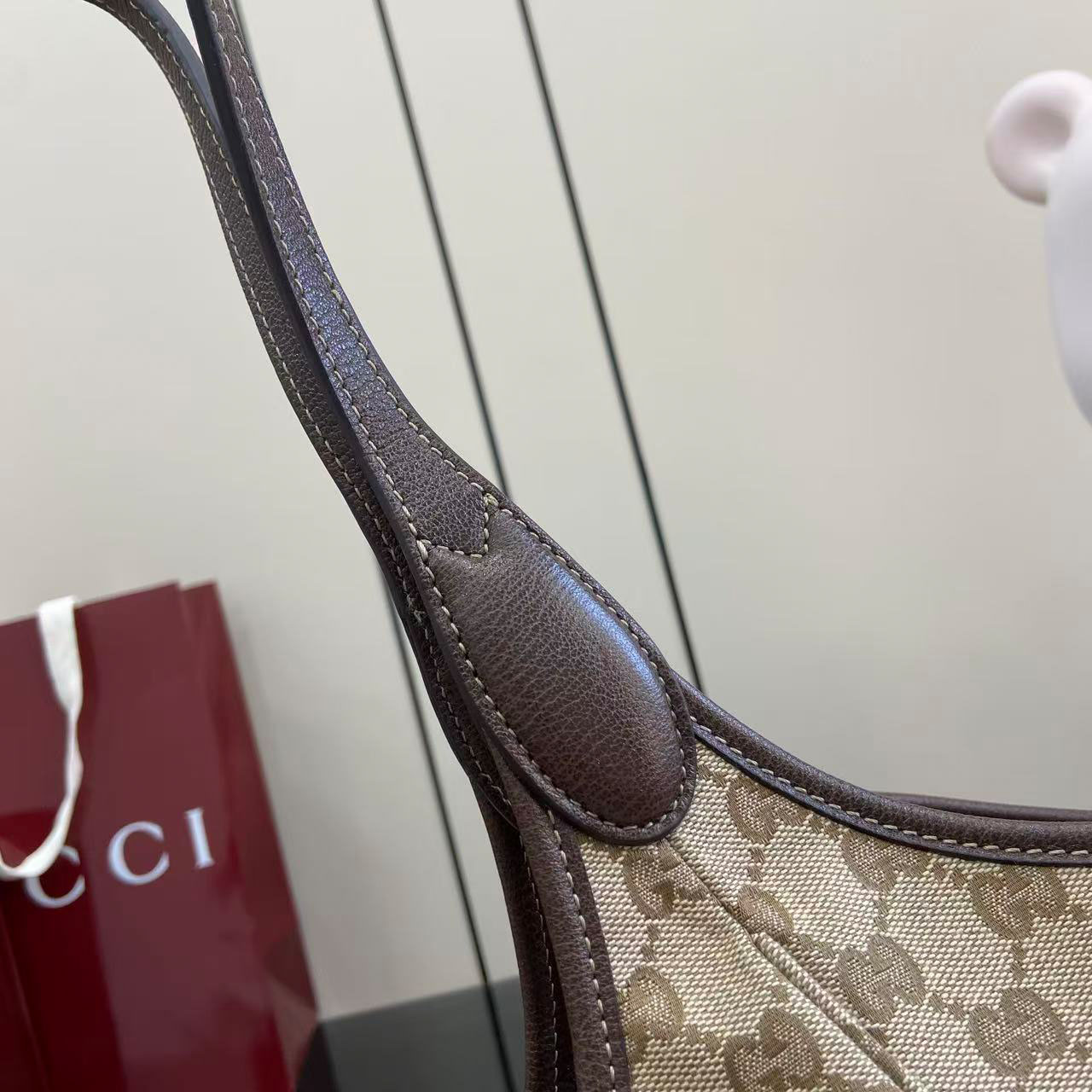 Gucci Mercato Medium Tote Bag 866645 - DesignerGu