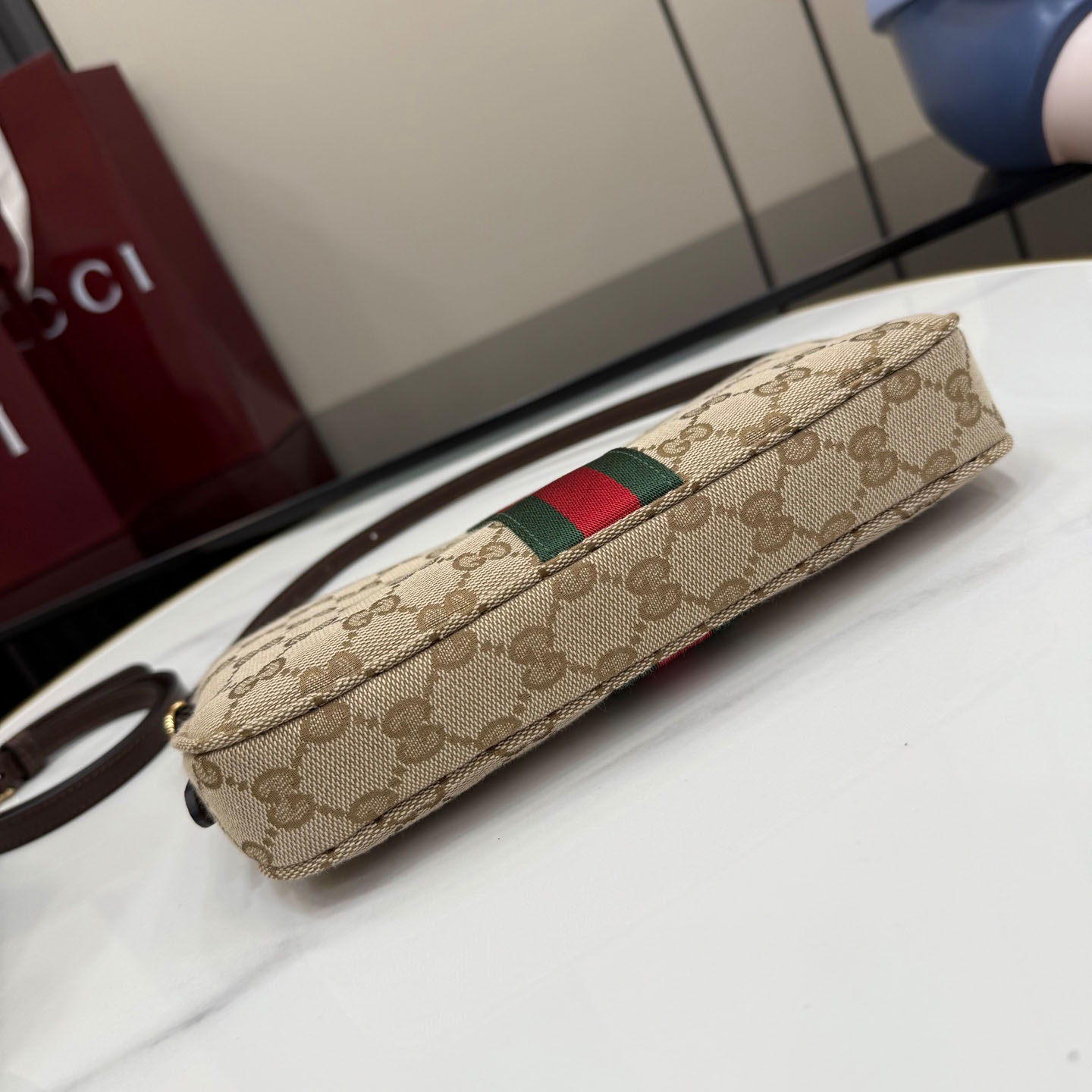 Gucci Lunetta Small Crossbody Bag 863406 - DesignerGu