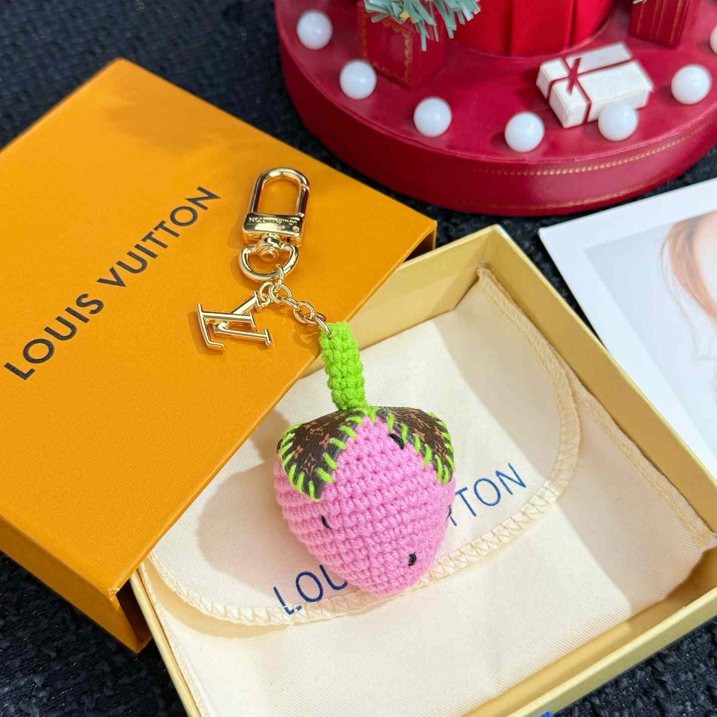 Louis Vuitton Berrylicious Crochet Bag Charm   M02583 - DesignerGu
