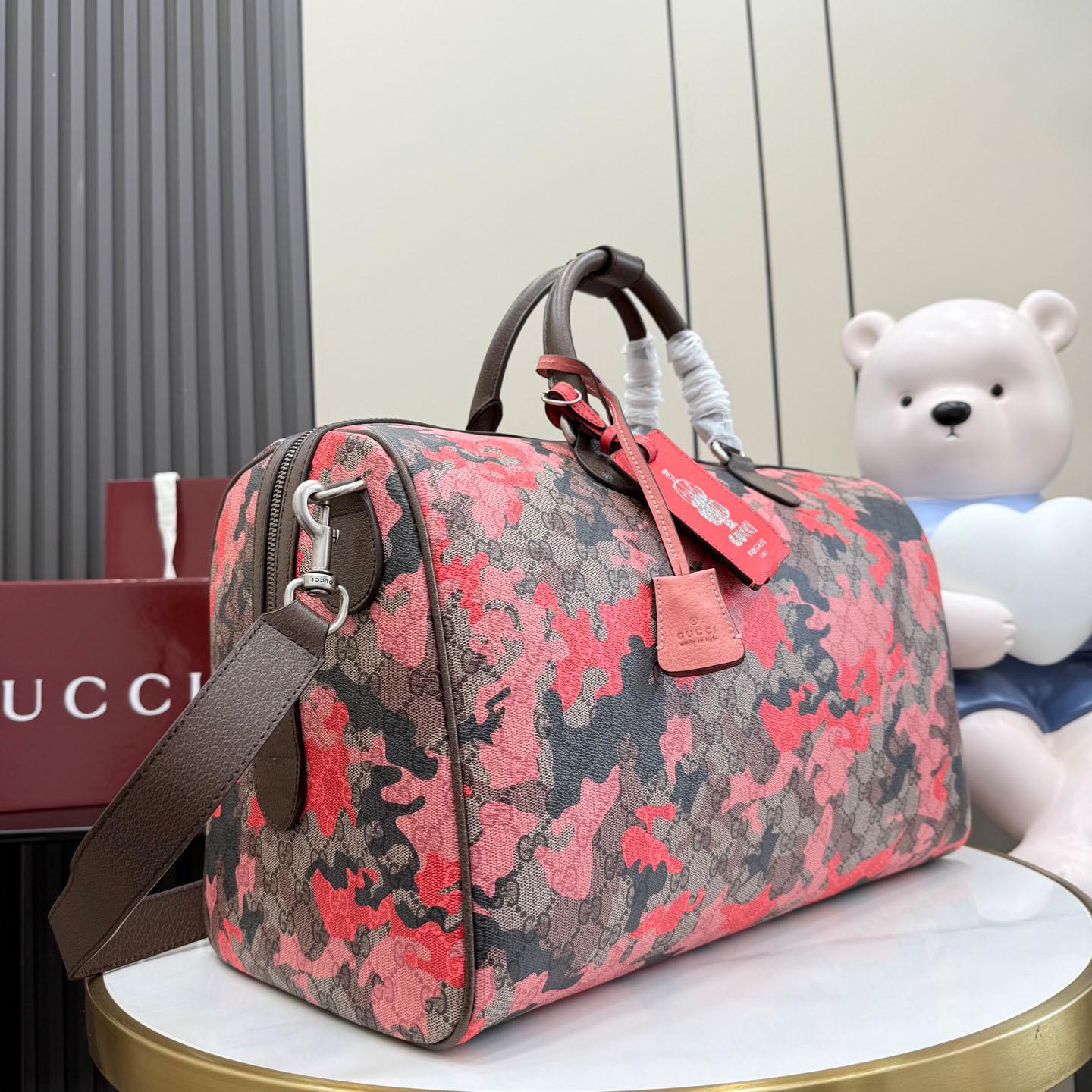 Gucci GG Medium Duffle Bag 834460 - DesignerGu