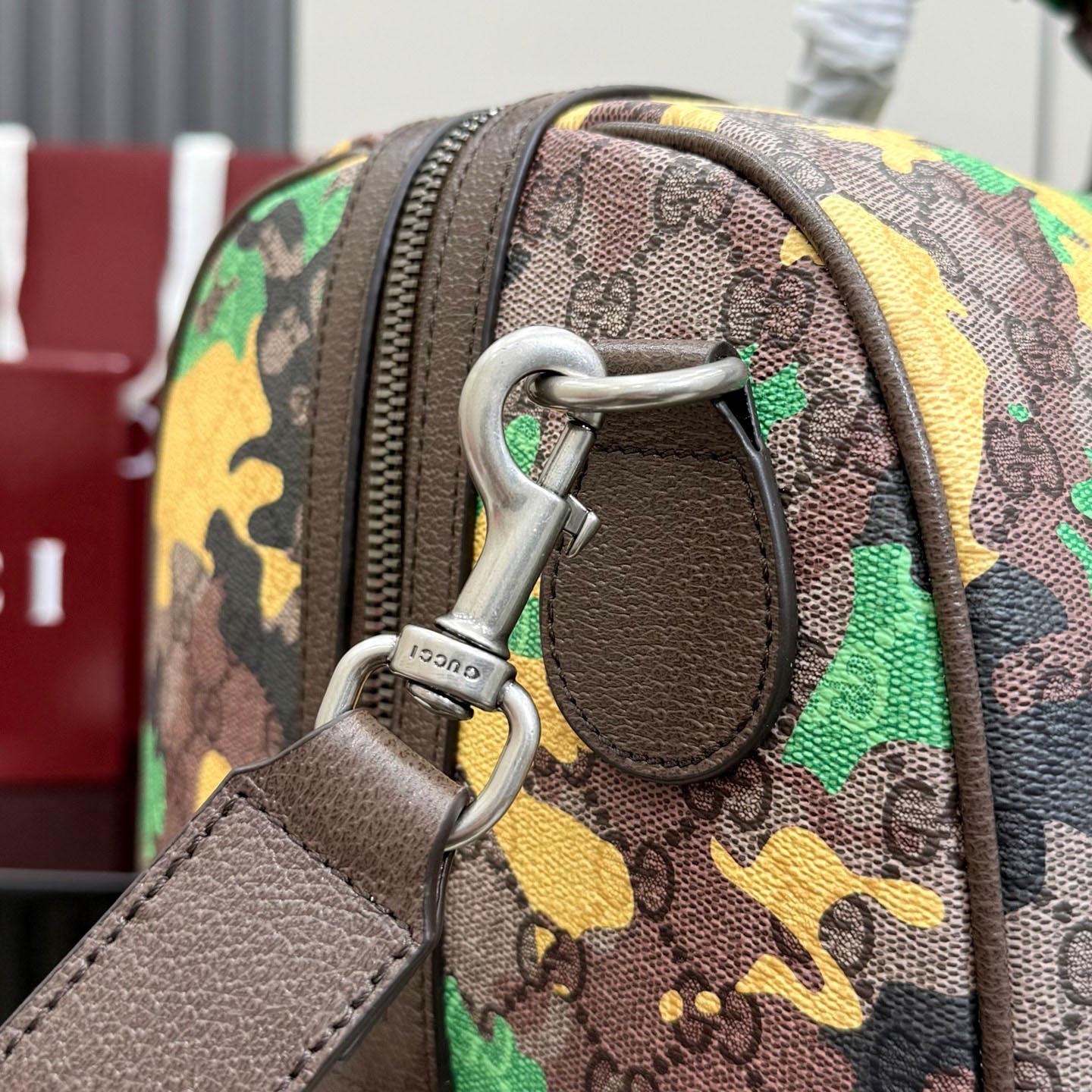 Gucci GG Medium Duffle Bag 834460 - DesignerGu