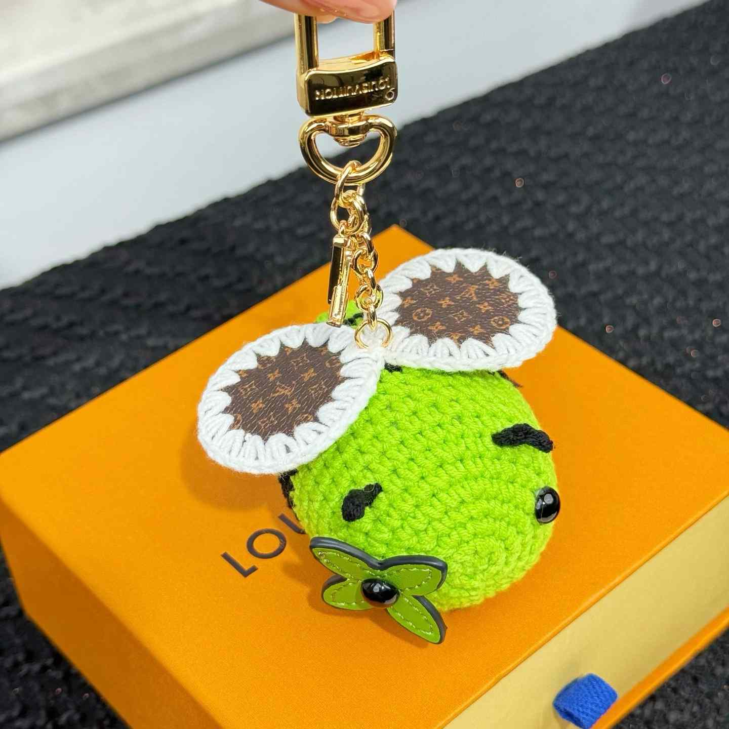 Louis Vuitton Bee LV Crochet Bag Charm   M02585 - DesignerGu