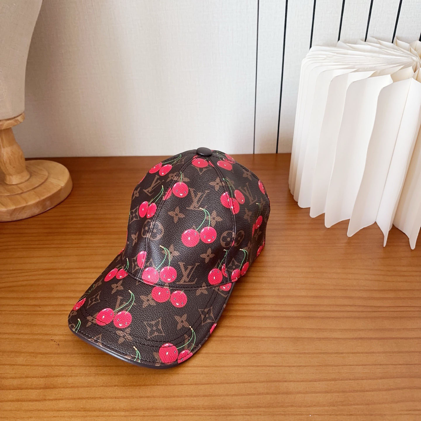 Louis Vuitton Cap - DesignerGu