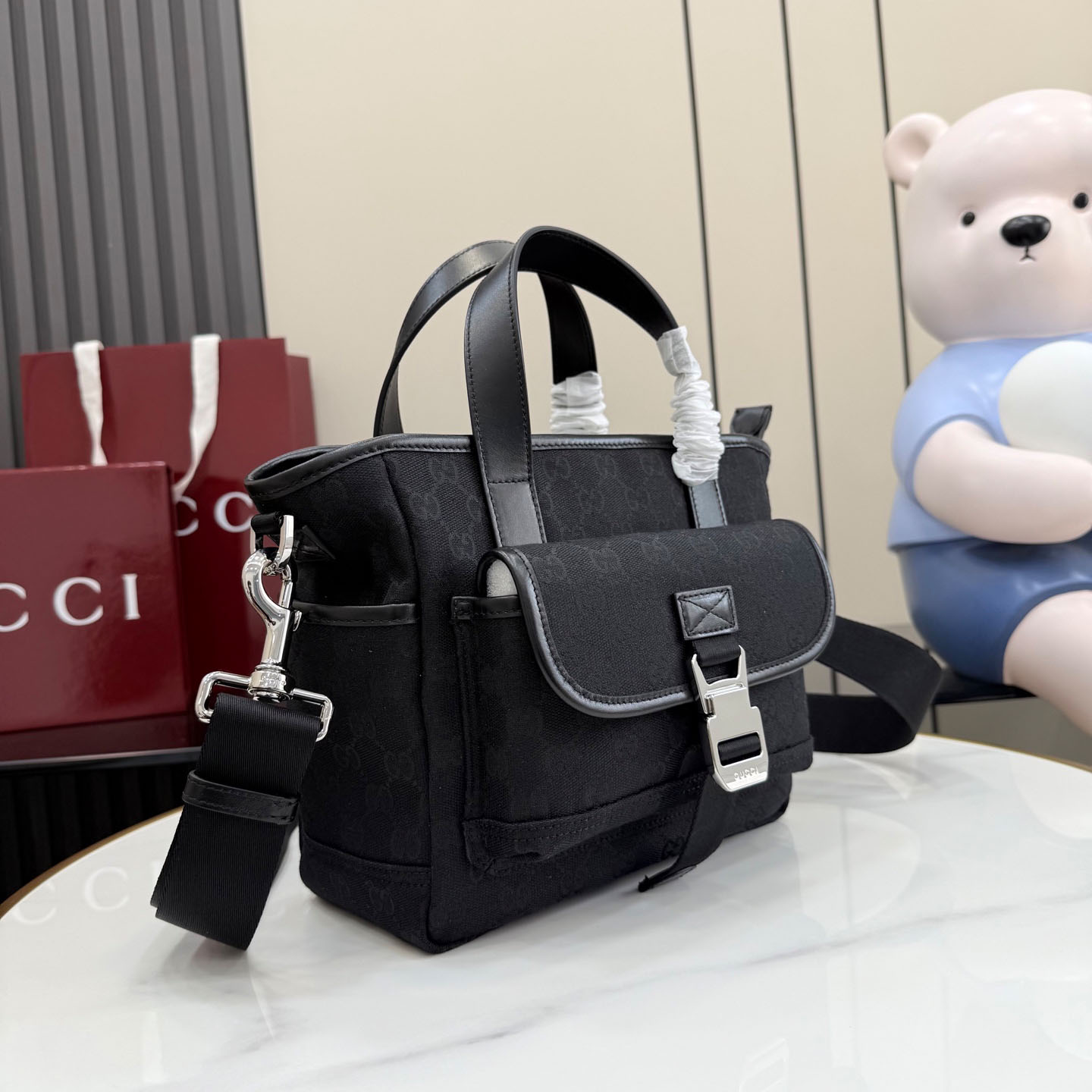 Gucci GG Canvas Small Tote Bag 854743 - DesignerGu