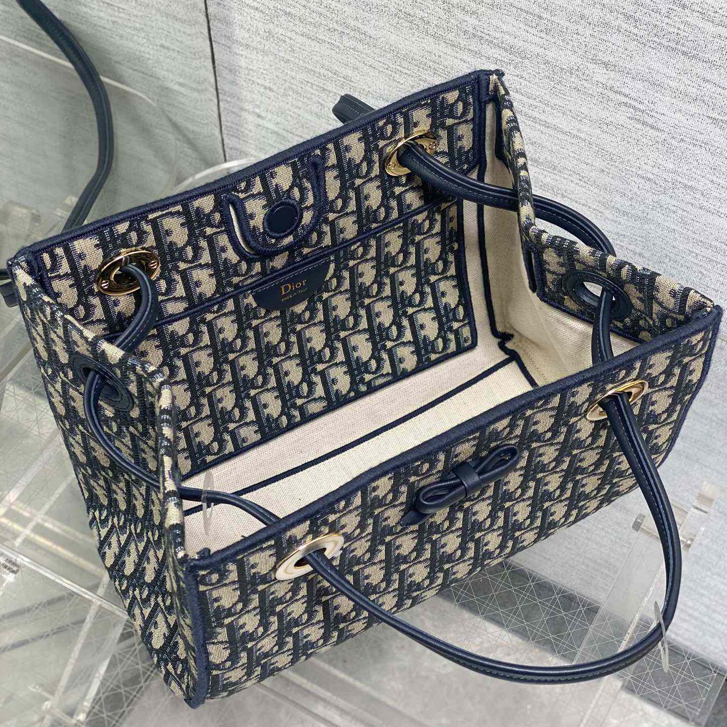 Dior Small Shopping Bag - DesignerGu