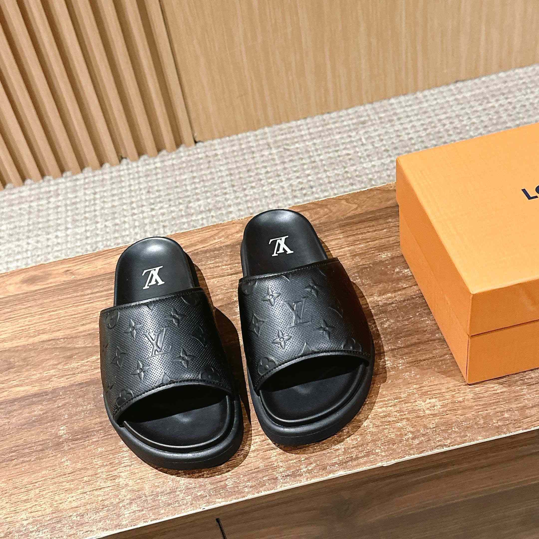 Louis Vuitton Miami Mule   1AHSNQ - DesignerGu