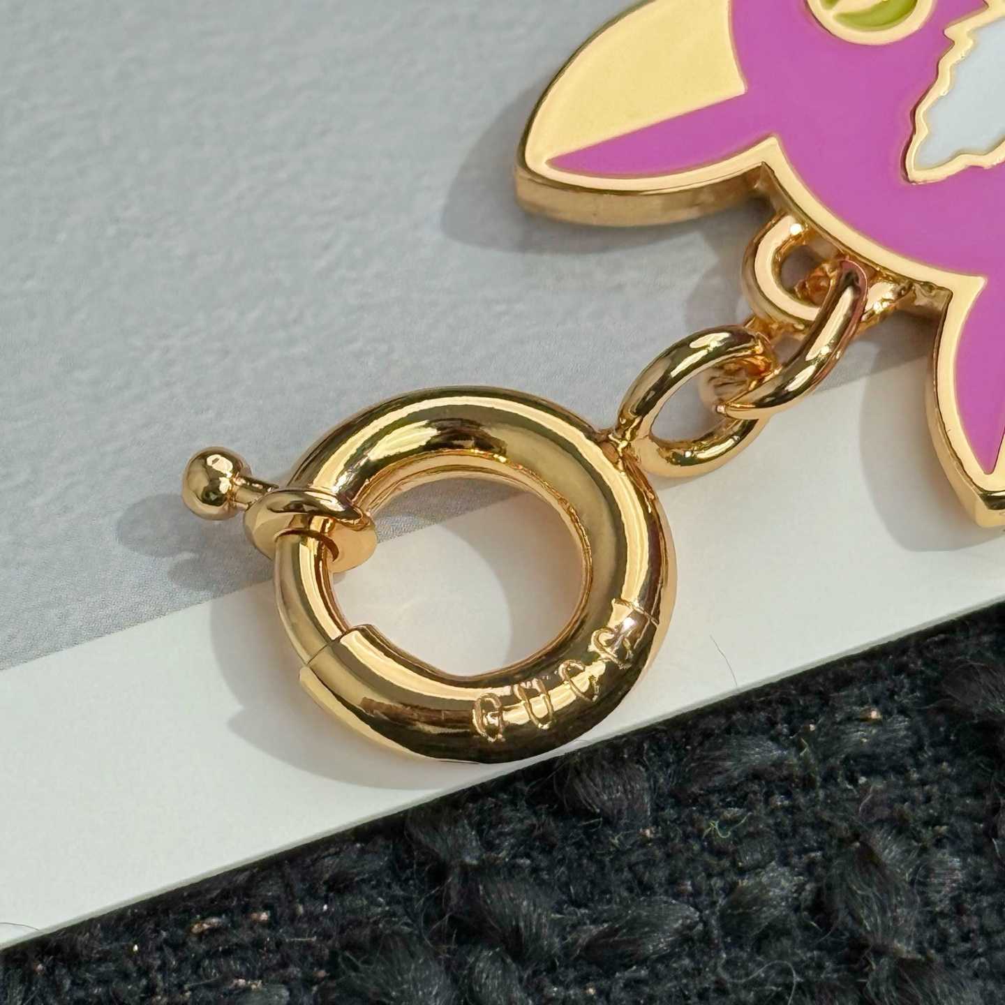 Gucci Cat Keychain  - DesignerGu