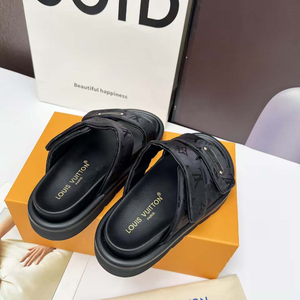 Louis Vuitton Pool Pillow Comfort Mule   1AHNQS - DesignerGu