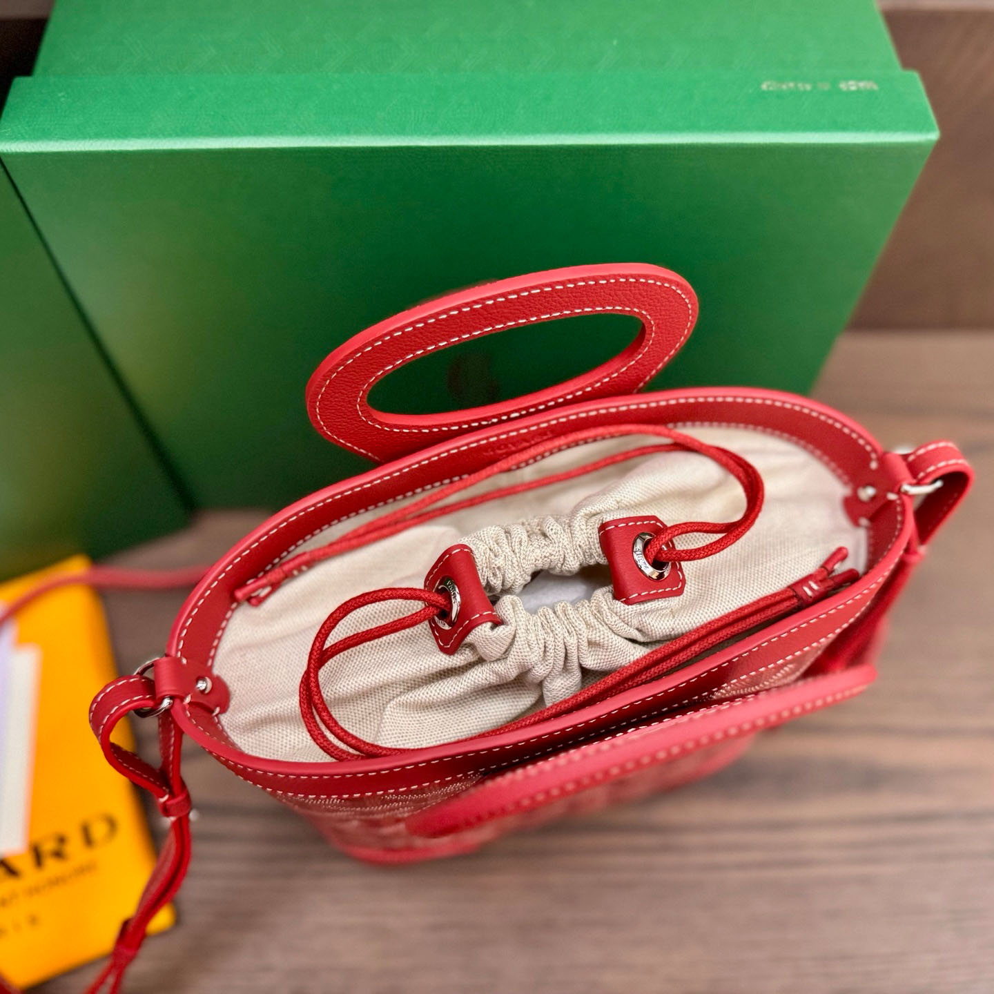 Goyard Beluga Mini Bag - DesignerGu