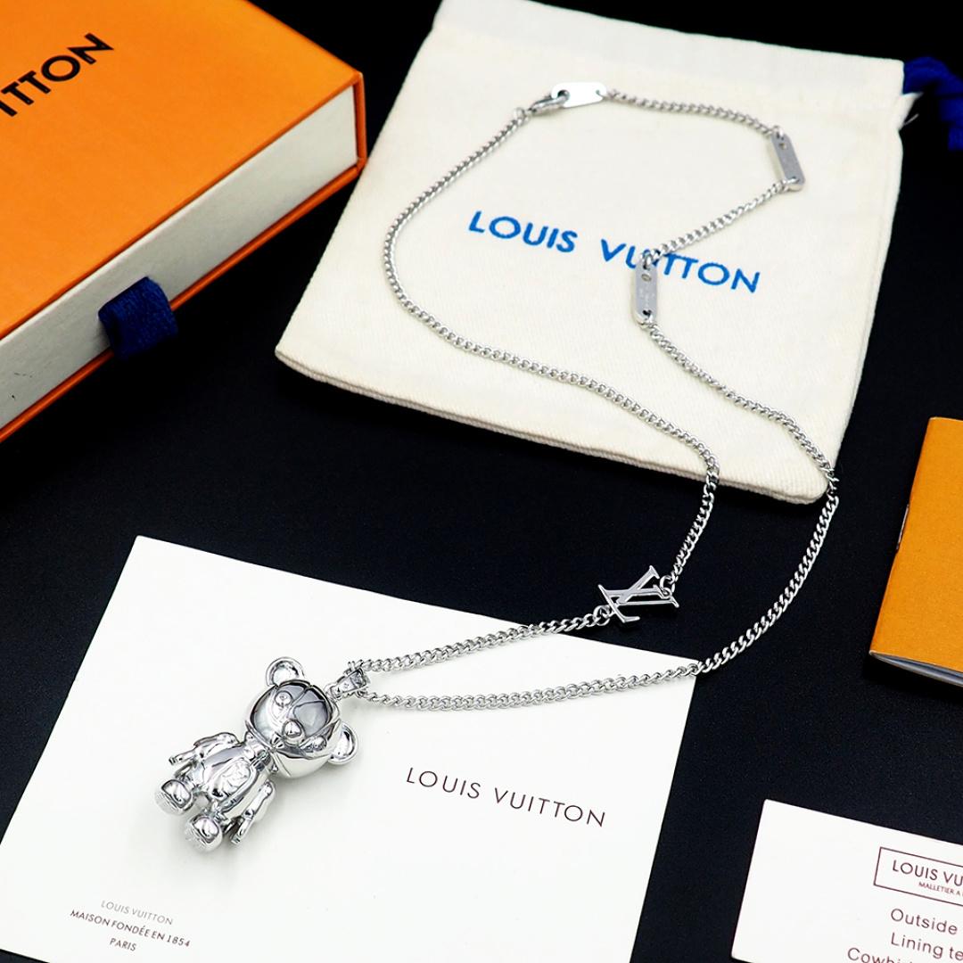 Louis Vuitton LV Louis Medium Charm   M03090 - DesignerGu