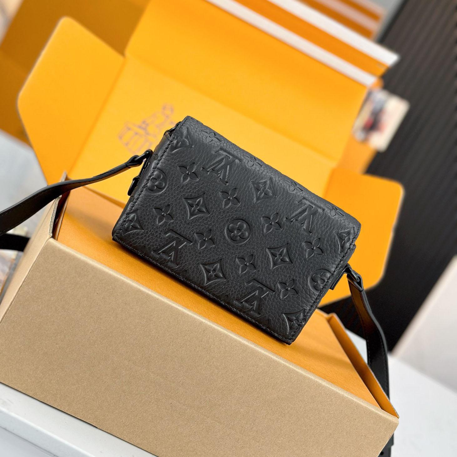 Louis Vuitton Steamer Wearable Wallet M81746 - DesignerGu