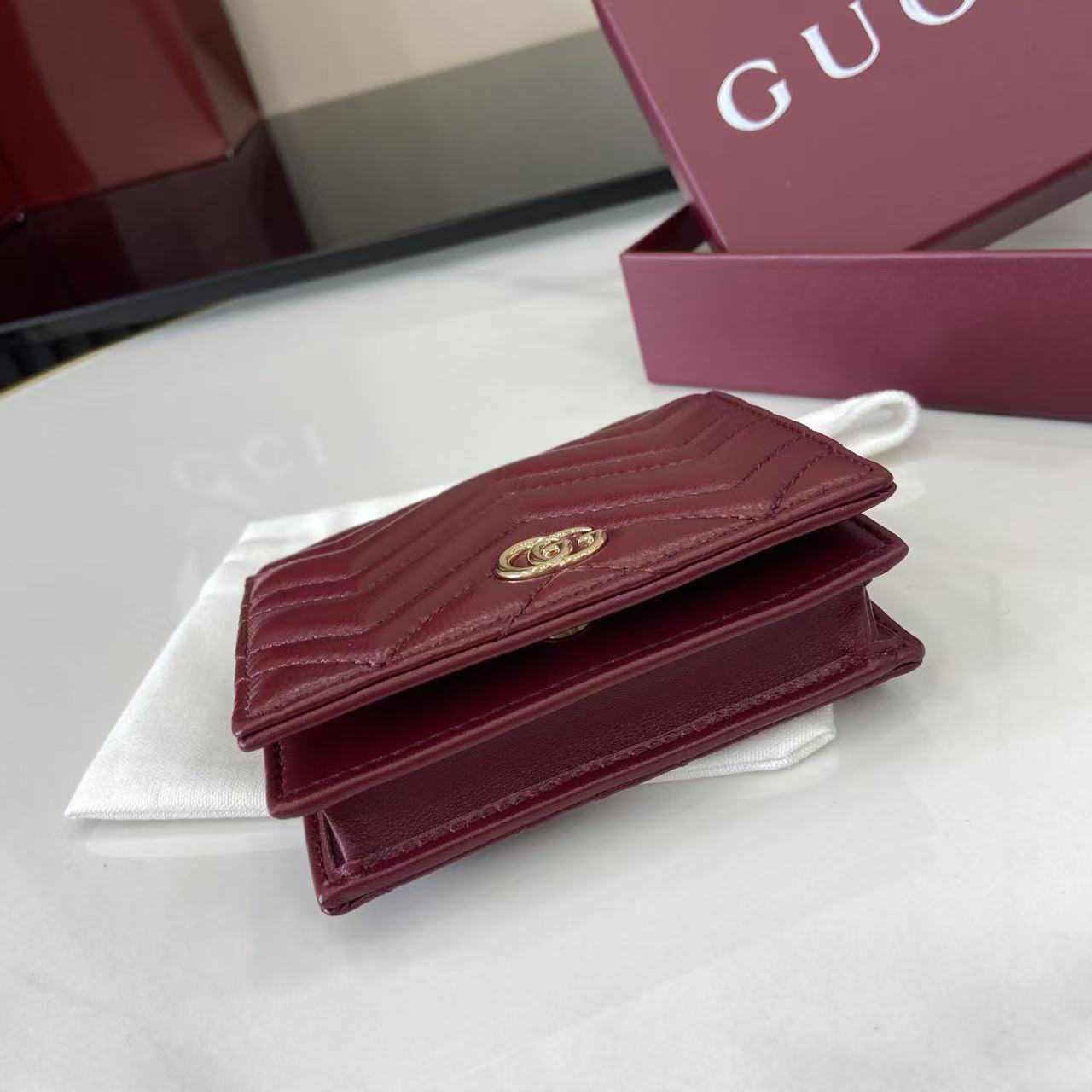 Gucci GG Marmont Card Case Wallet 466492 - DesignerGu