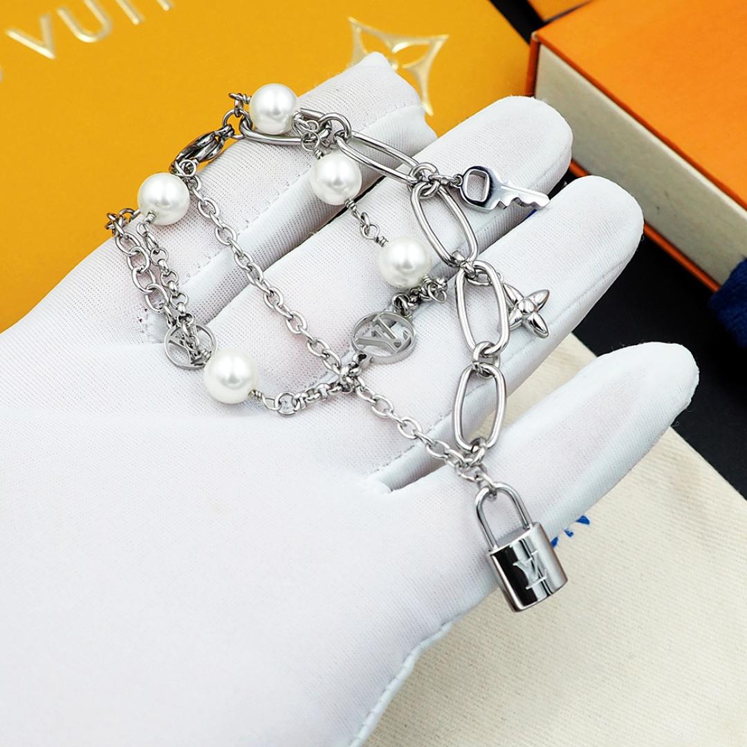 Louis Vuitton LV Mix Chains Bracelet   M1380A - DesignerGu