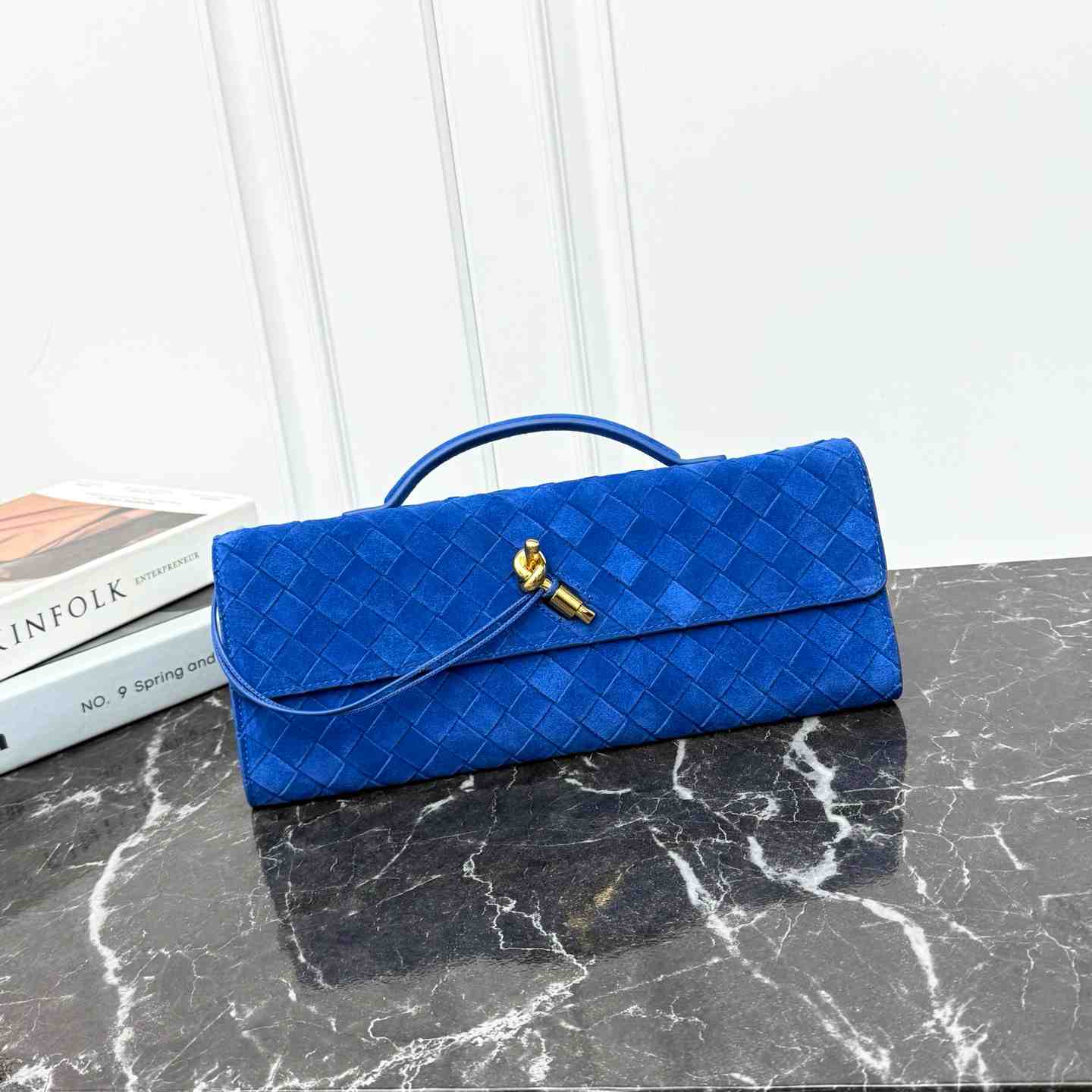 Bottega Veneta Andiamo Clutch 31*13*3cm - DesignerGu