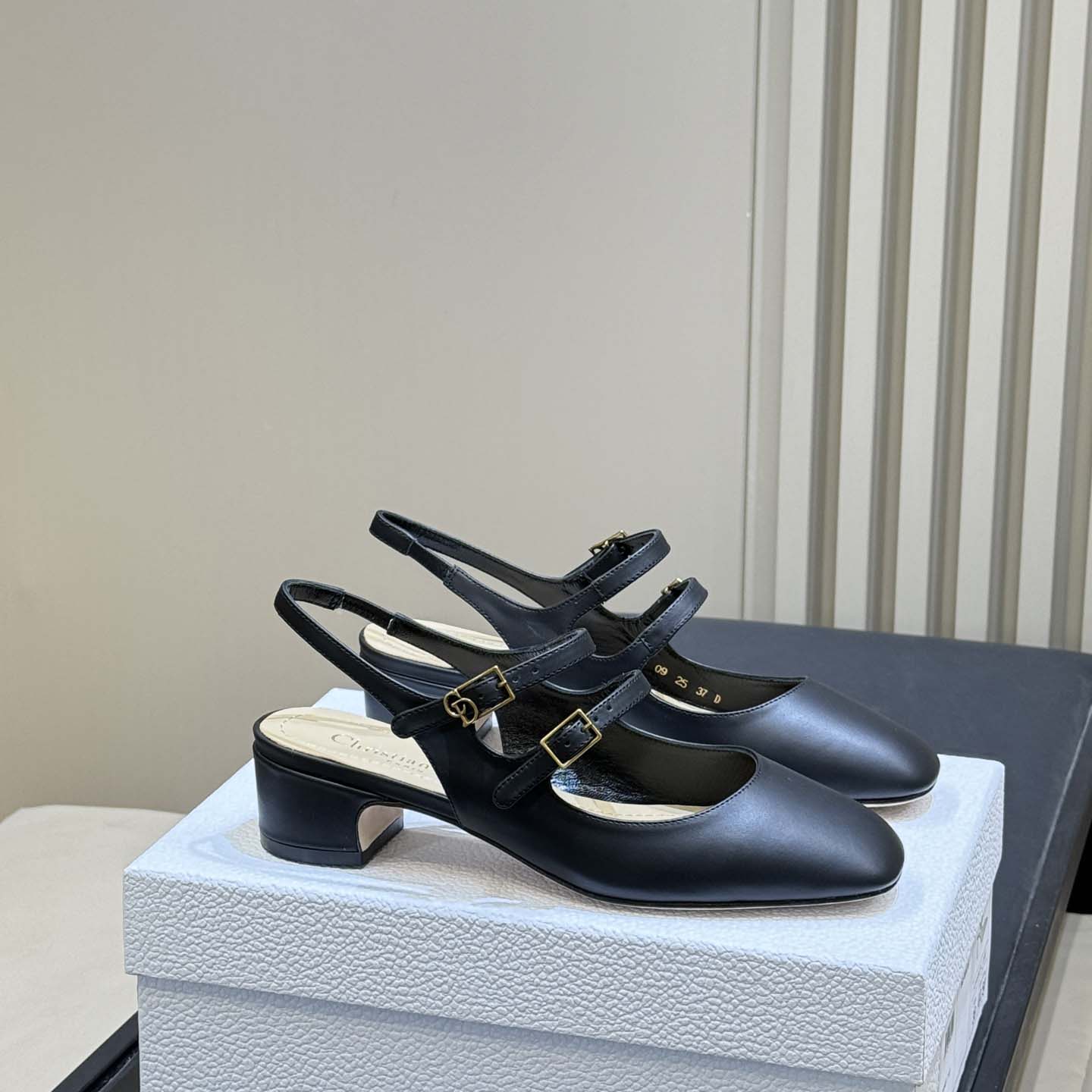 Dior Chérie Slingback Pump  - DesignerGu