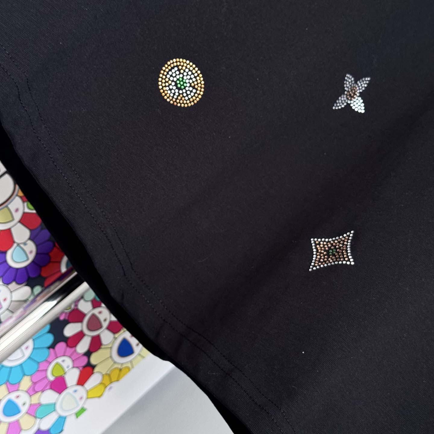  Louis Vuitton Embellished Short-Sleeved Crewneck   1AJR09 - DesignerGu