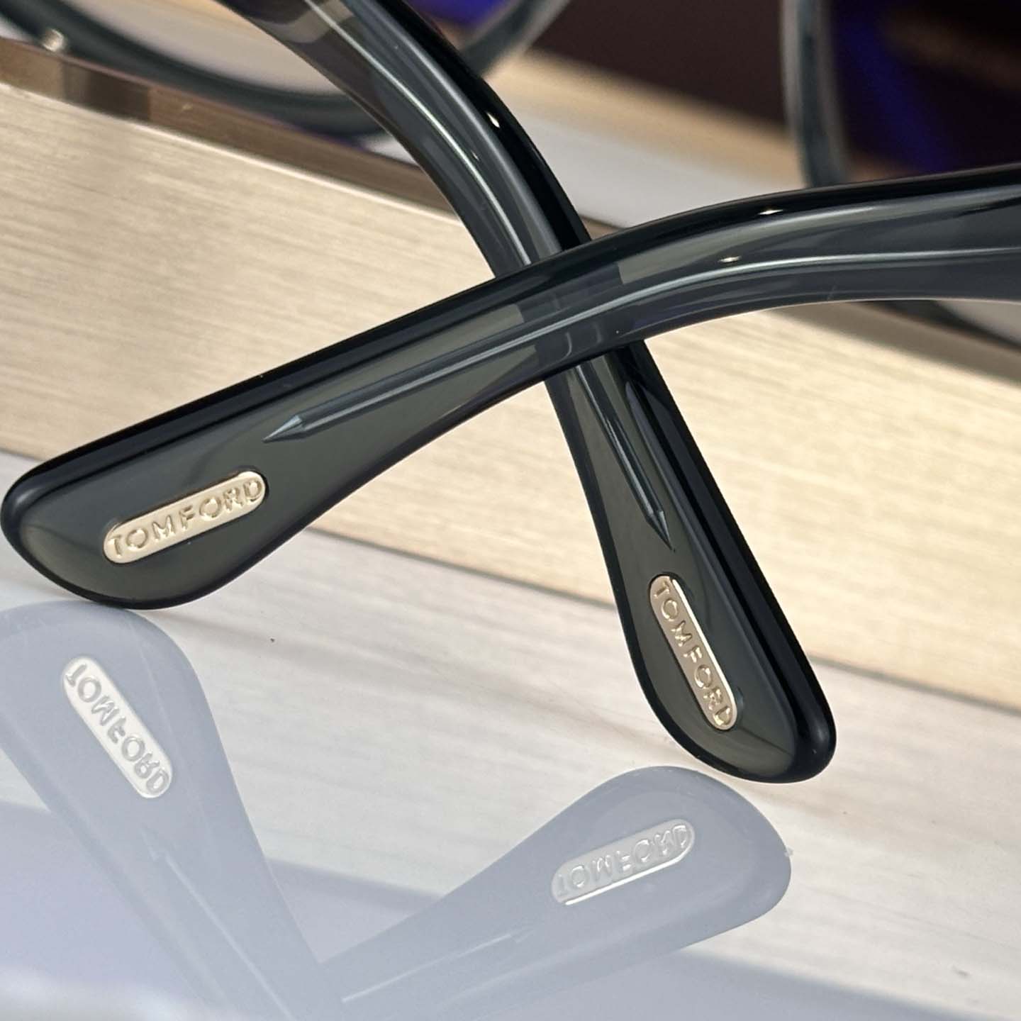 Tom Ford FT1324 Sunglasses - DesignerGu