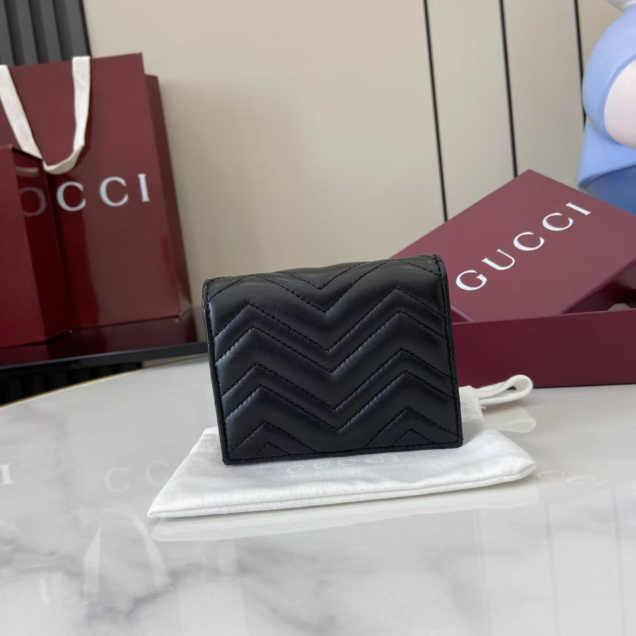 Gucci GG Marmont Card Case Wallet 466492 - DesignerGu