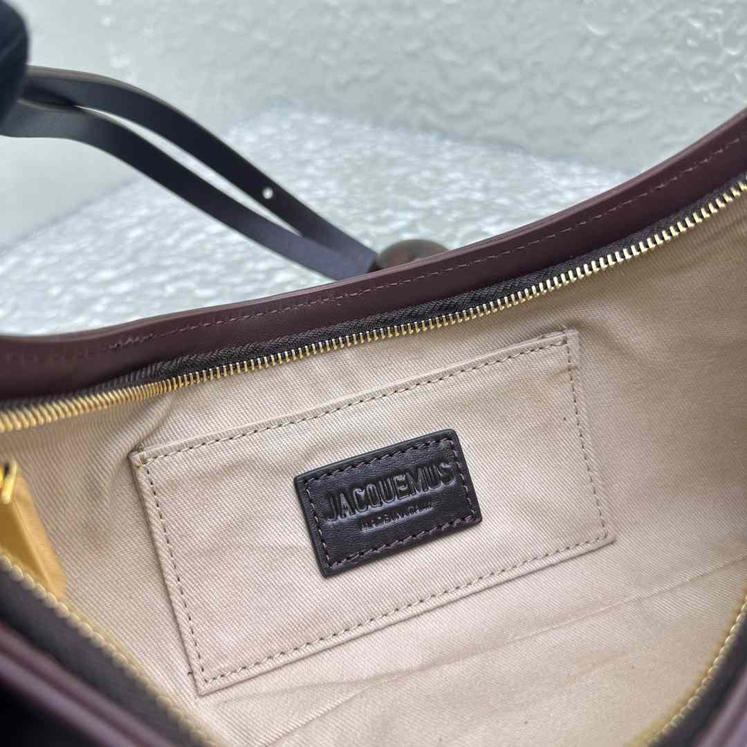 Jacquemus The Bisou Perle - DesignerGu