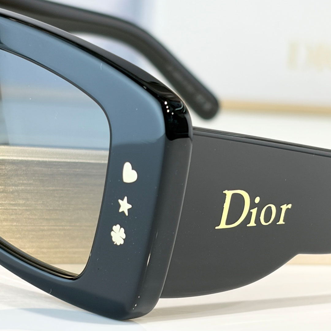 Dior LuckyCharms S1F - DesignerGu