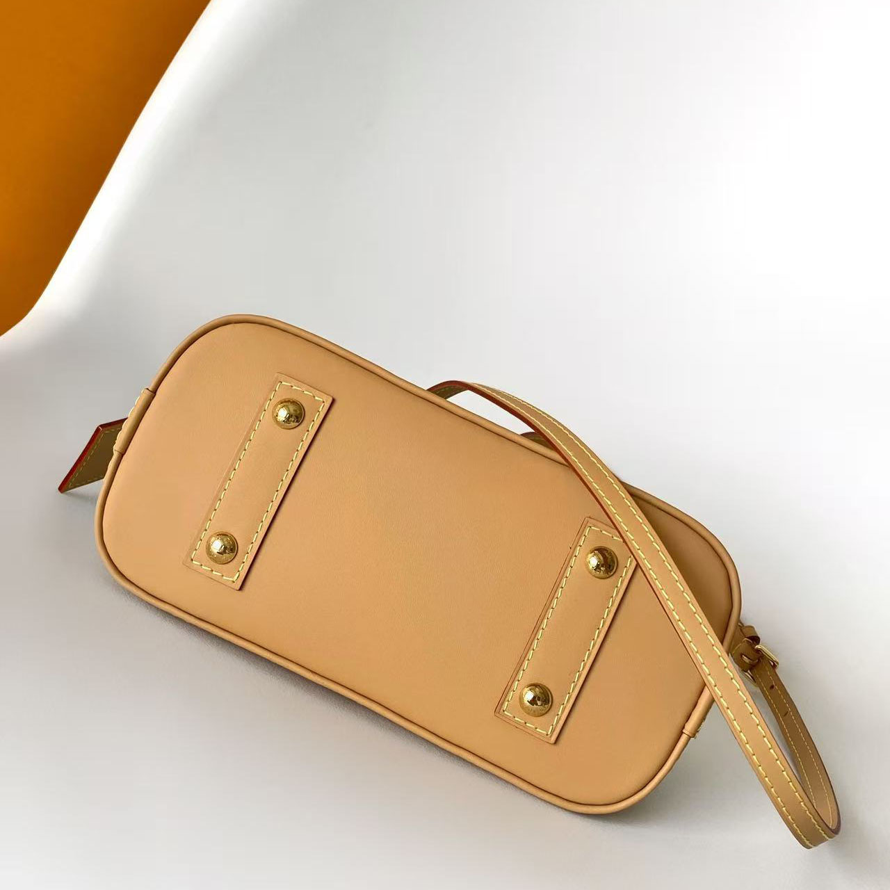 Louis Vuitton Alma BB M27526 - DesignerGu