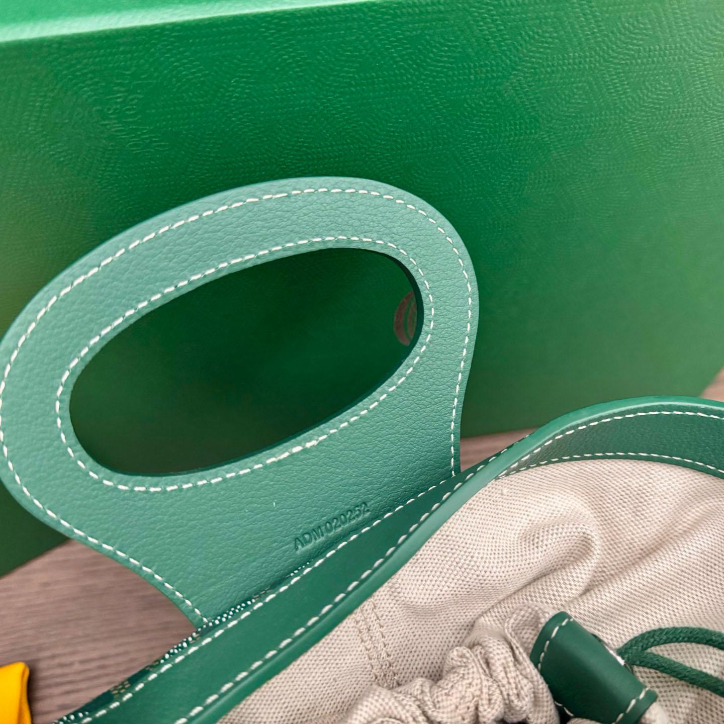 Goyard Beluga Mini Bag - DesignerGu