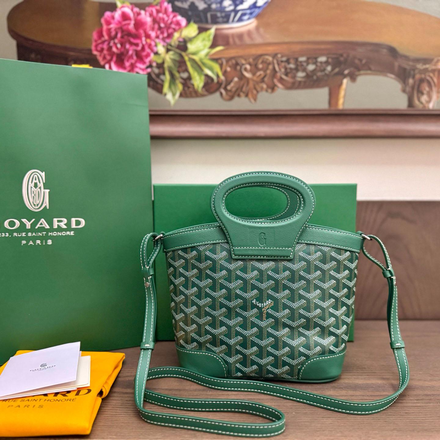 Goyard Beluga Mini Bag - DesignerGu