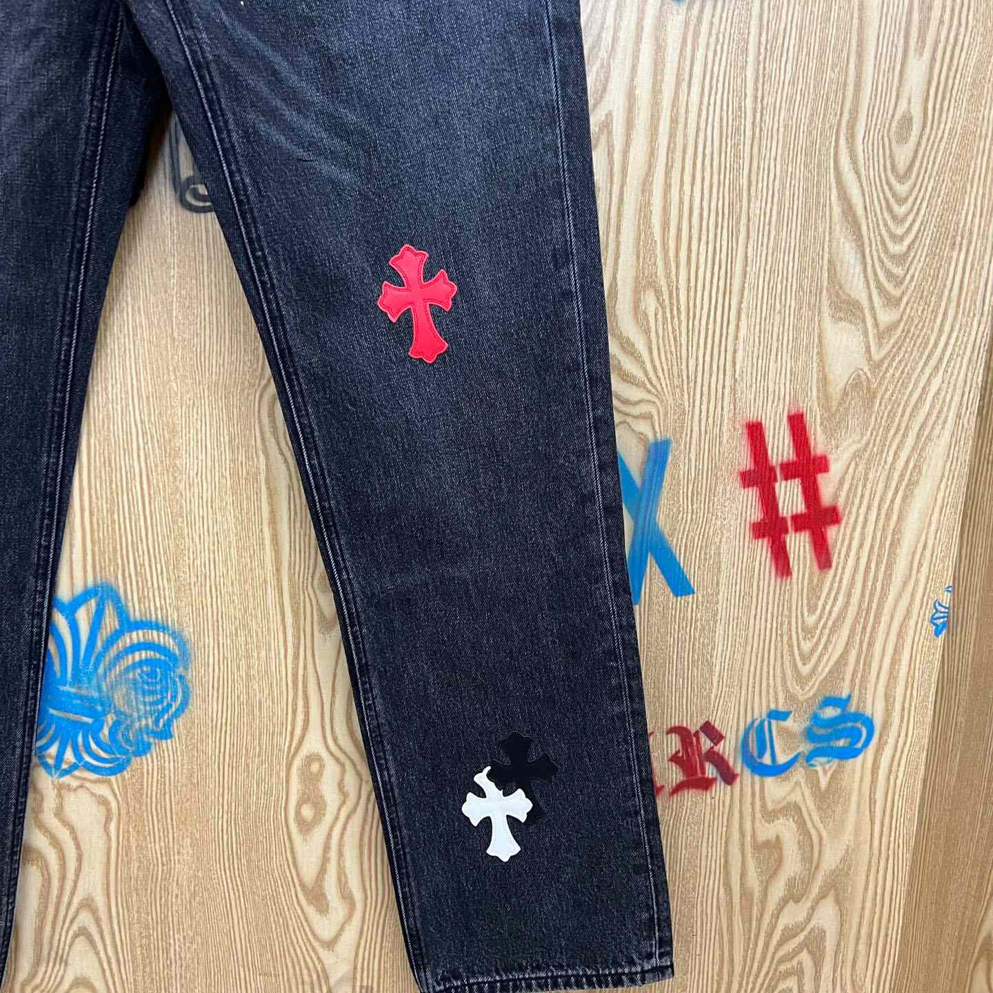 Chrome Hearts Cross Patch Jeans - DesignerGu