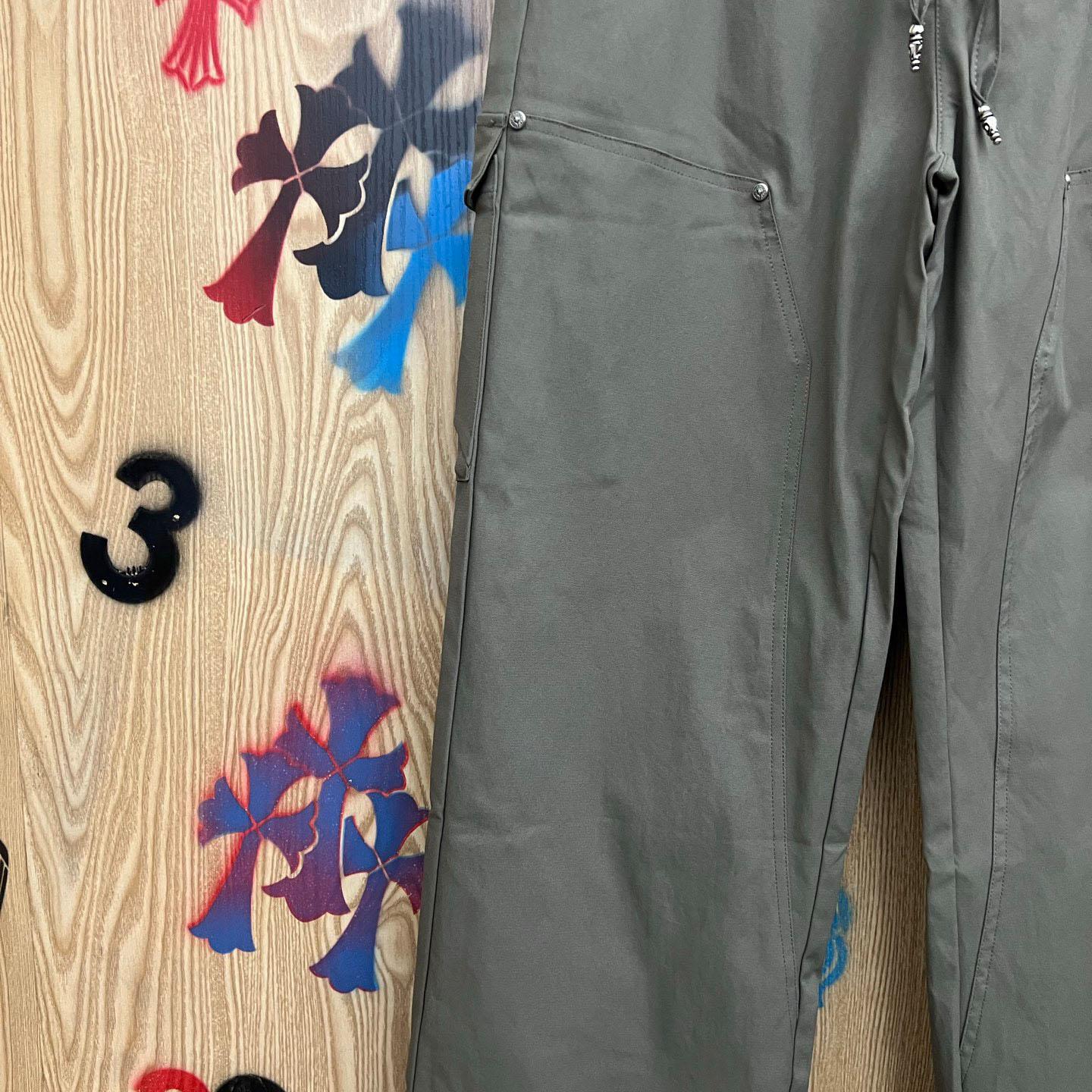 Chrome Hearts Pants - DesignerGu