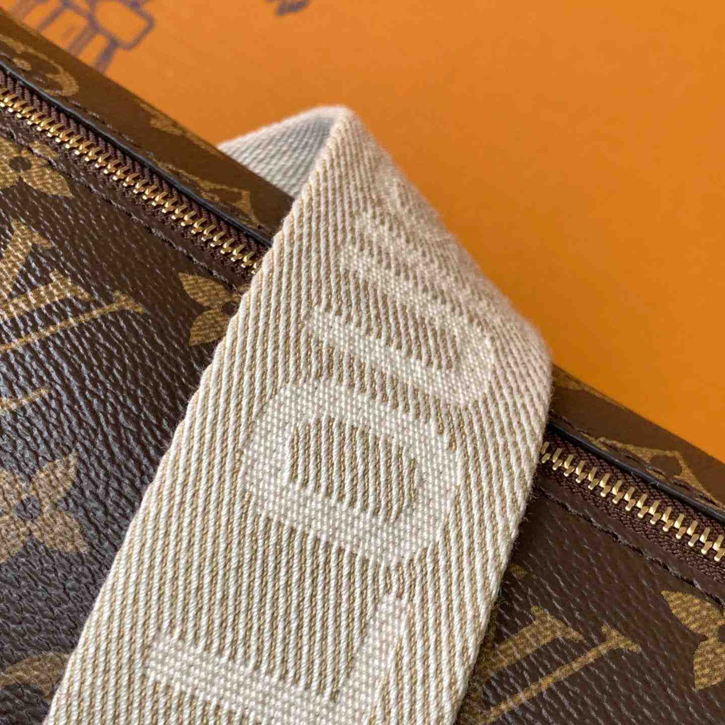 Louis Vuitton High Rise M46784 - DesignerGu