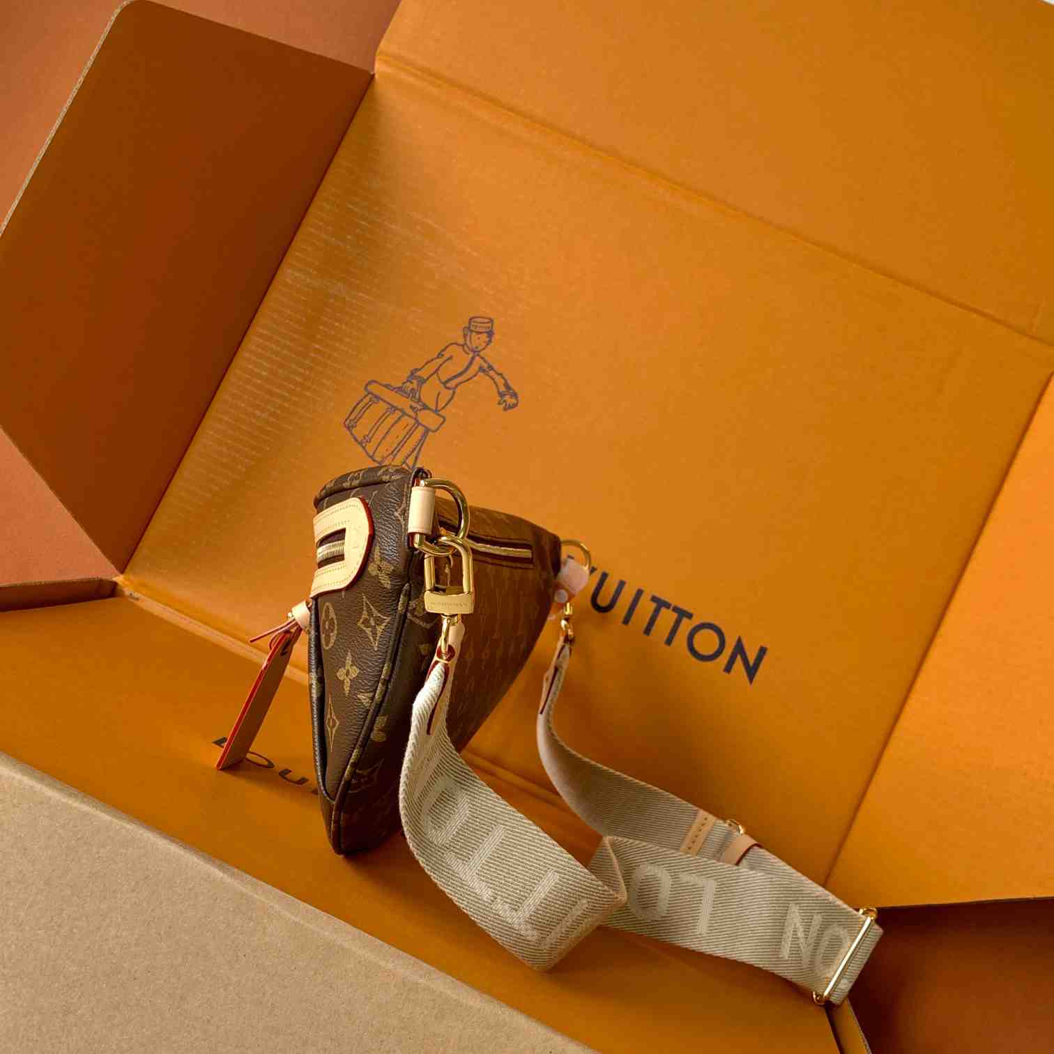Louis Vuitton High Rise M46784 - DesignerGu