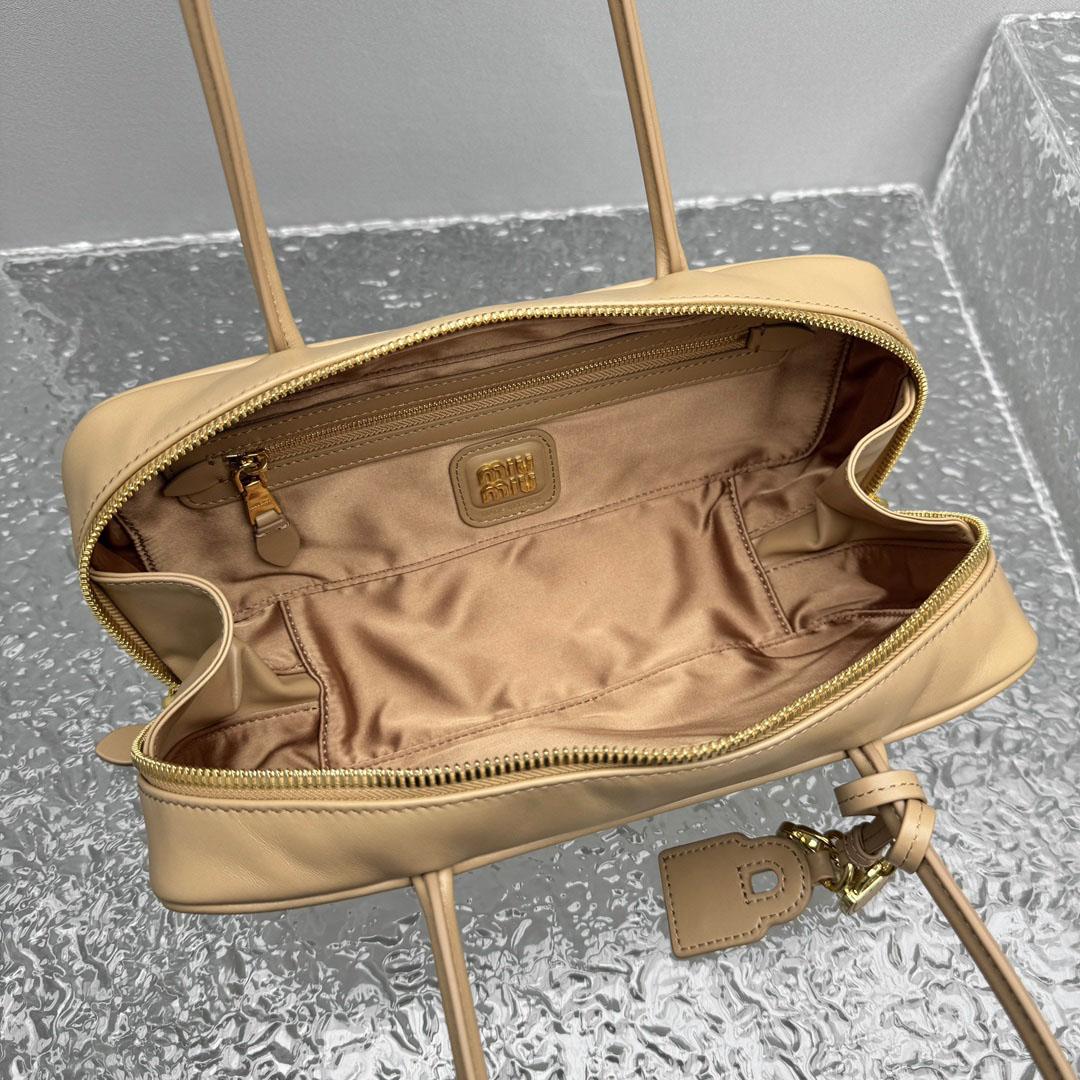 Miu Miu Beau Leather Bag - DesignerGu