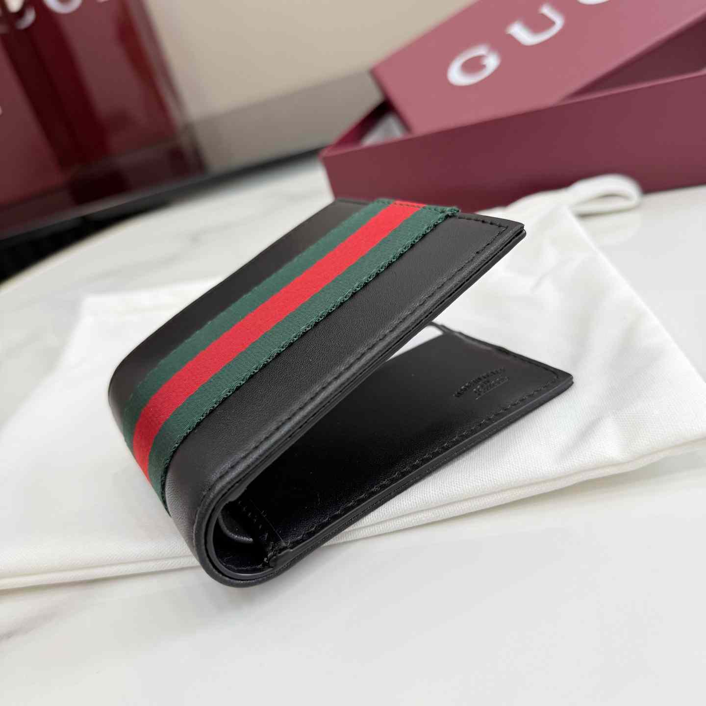 Gucci Web Trademark Bi-Fold Wallet - DesignerGu