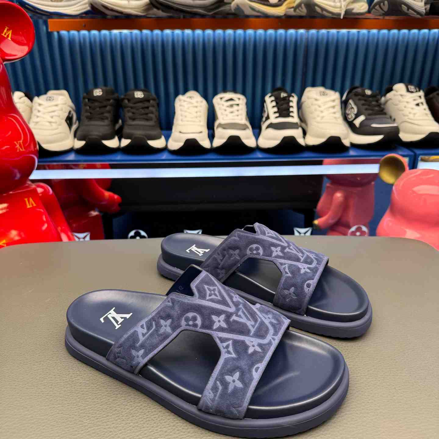 Louis Vuitton LV Oasis Mule    - DesignerGu