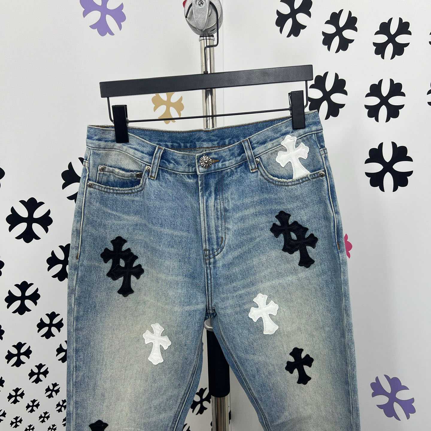 Chrome Hearts Jeans - DesignerGu