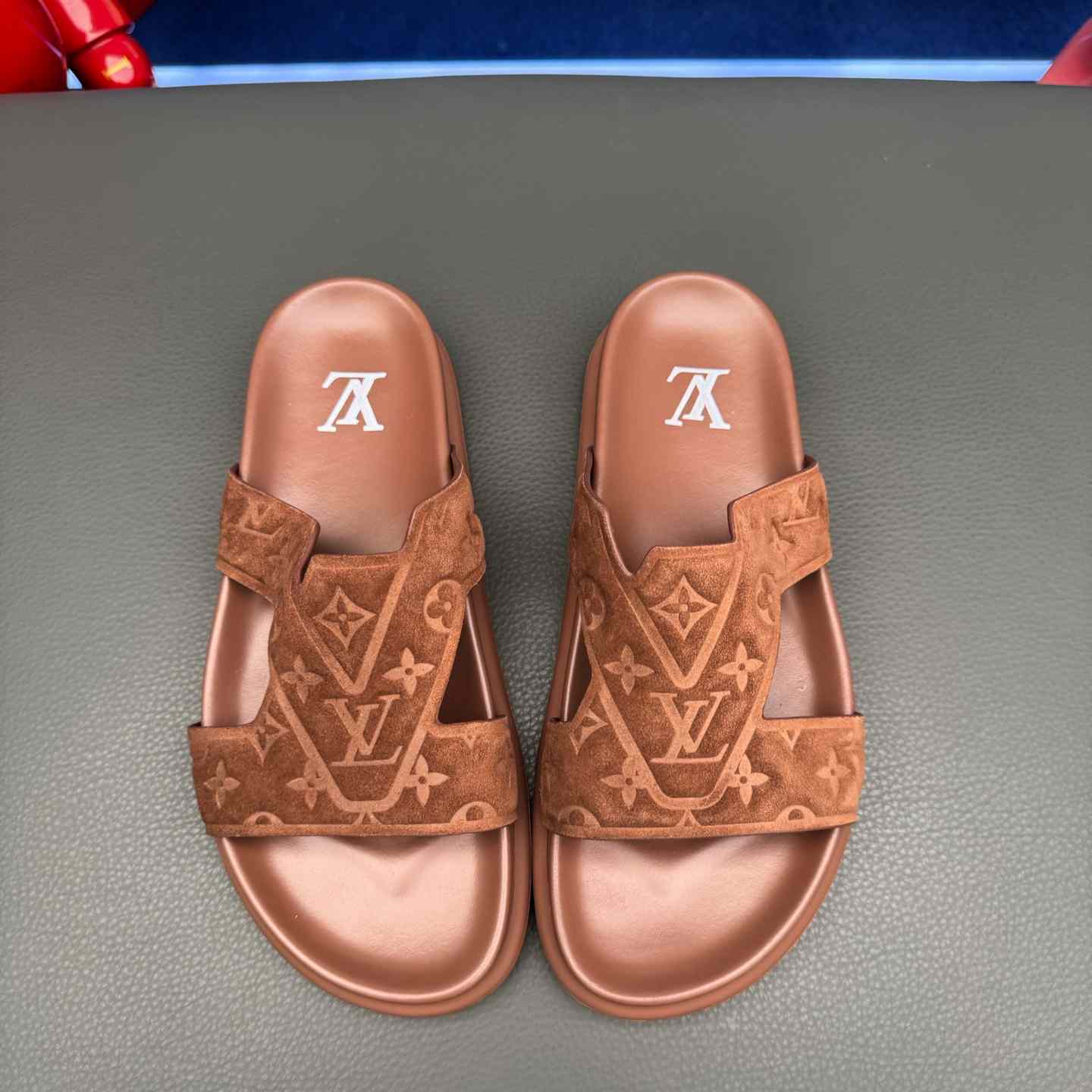Louis Vuitton LV Oasis Mule    - DesignerGu